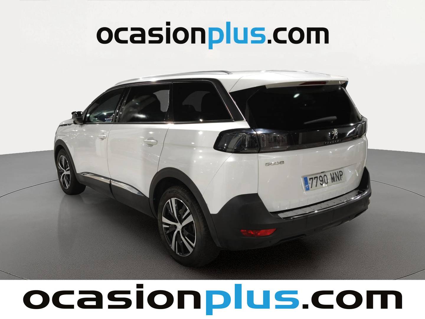 Foto delantera Peugeot 5008 Hybrid Peugeot 5008 Hybrid 1.2 Allure Pack eDCS6 (136 CV) 7 Plazas derecha