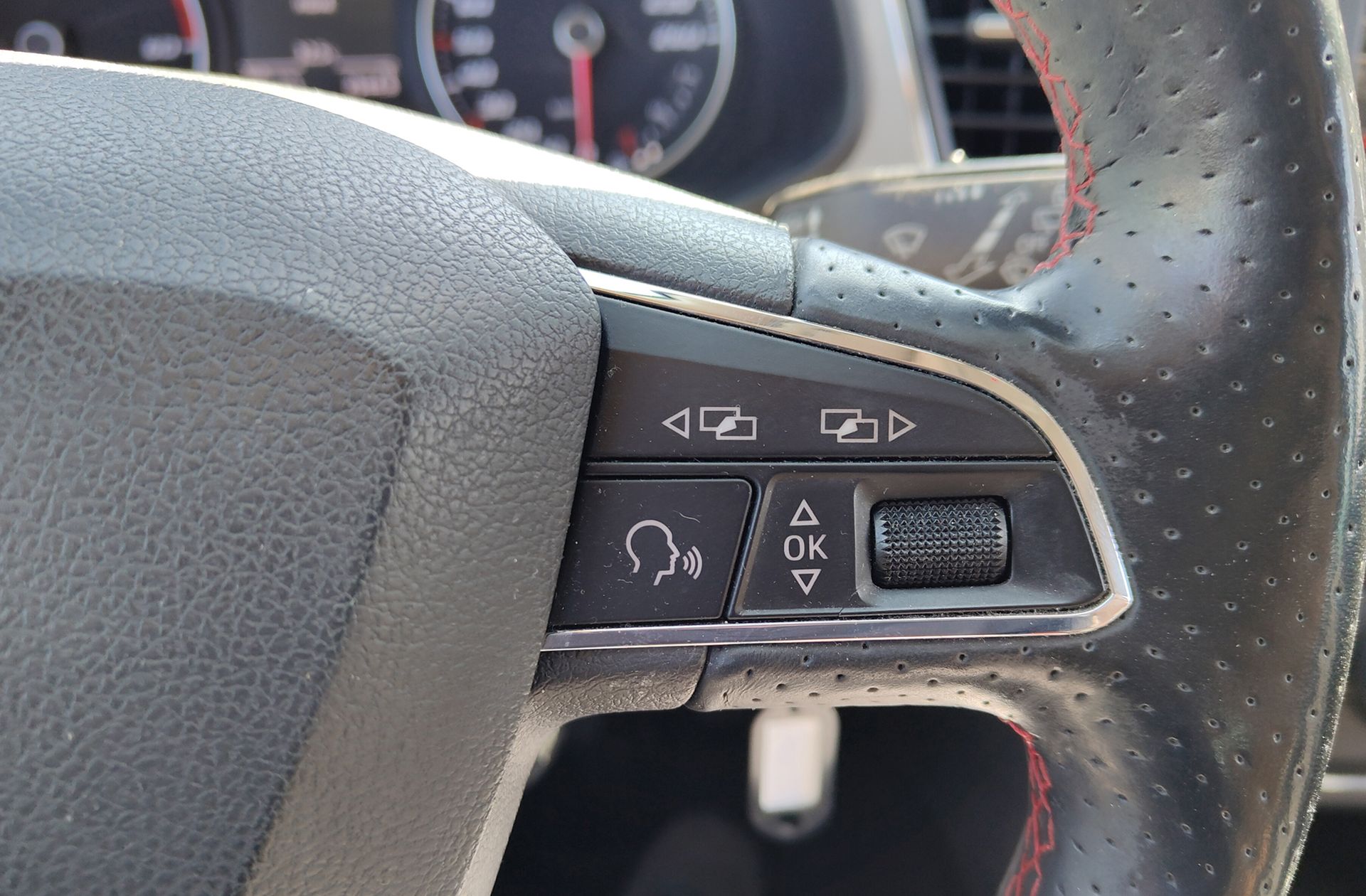 SEAT León ST 2.0 TDI FR - foto 22