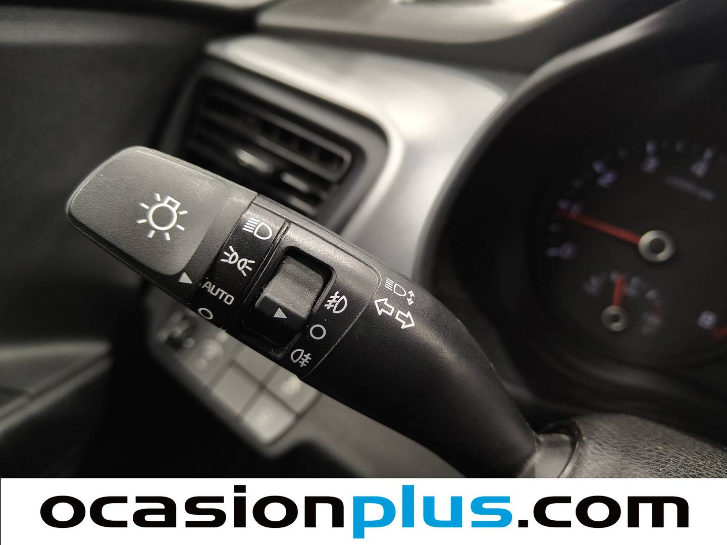 Foto KIA Stonic Kia Stonic 1.2 CVVT Concept Eco-Dynamic (84 CV)