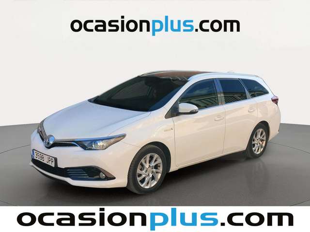 Toyota Auris 140H Touring Sports Active (136 CV) de segunda mano