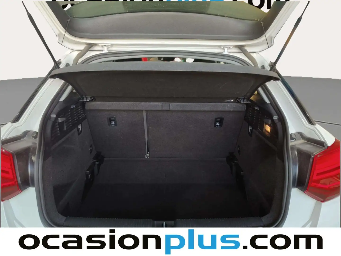 Foto Audi Q2 Audi Q2 Advanced 30 TDI  (116 CV)