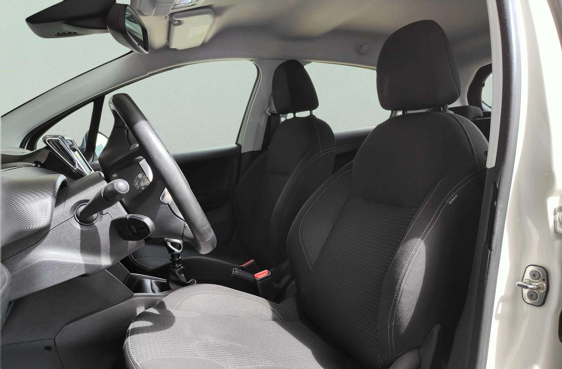 Peugeot 208 PureTech 110 Tech Edition - foto 12