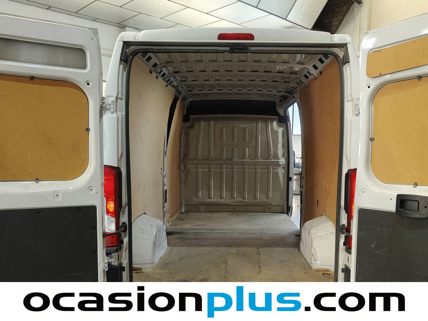 Fotos maletero Opel Movano Opel Movano Furgon 2.2 BlueHDi Base L3H2 3.5T (140 CV)