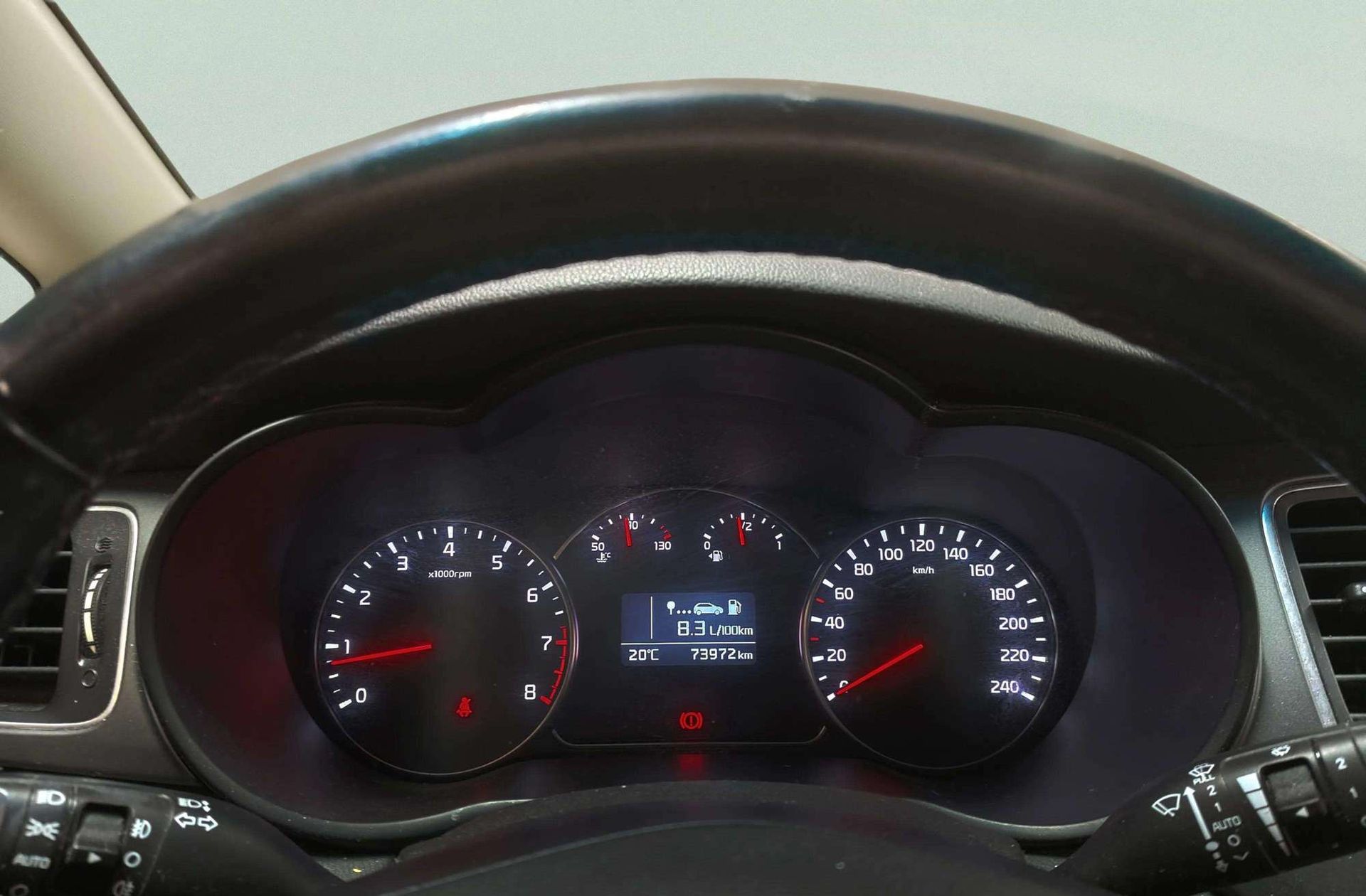 Kia Carens 1.6 GDi Concept - foto 22