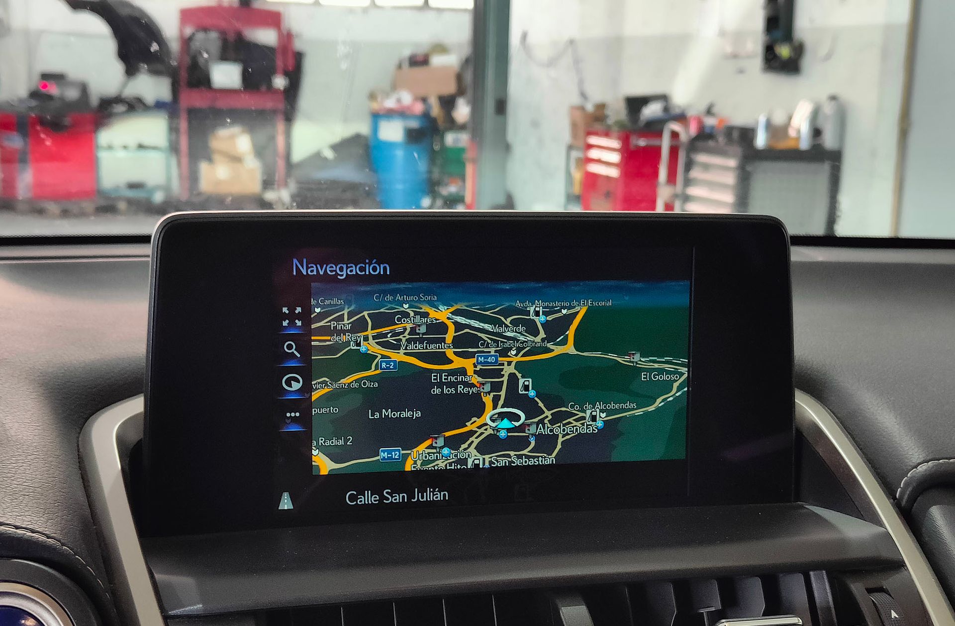 Lexus NX 300h Business Navigation 2WD - foto 7