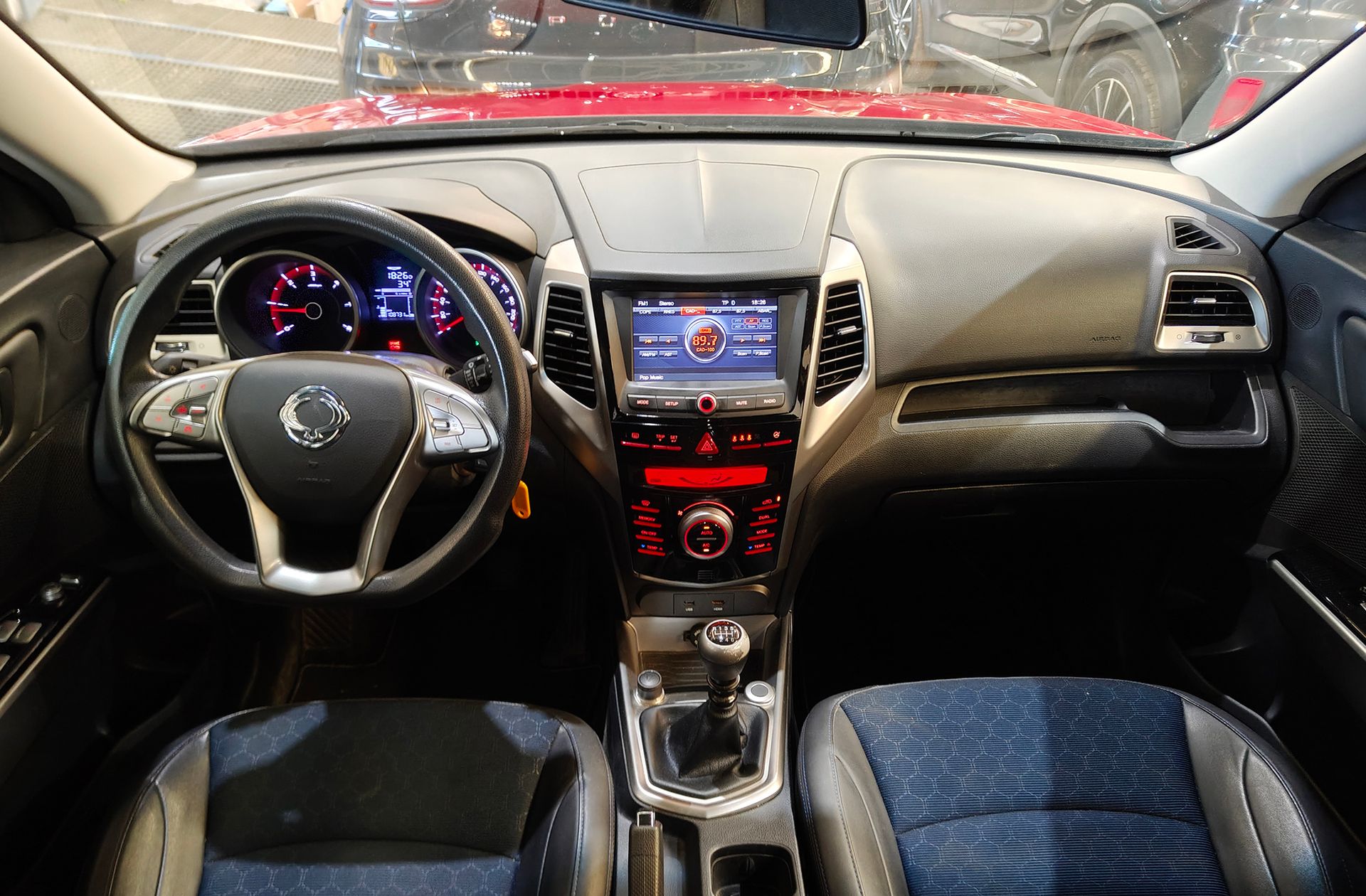 SsangYong Tivoli D16T Premium 4x4 - foto 8