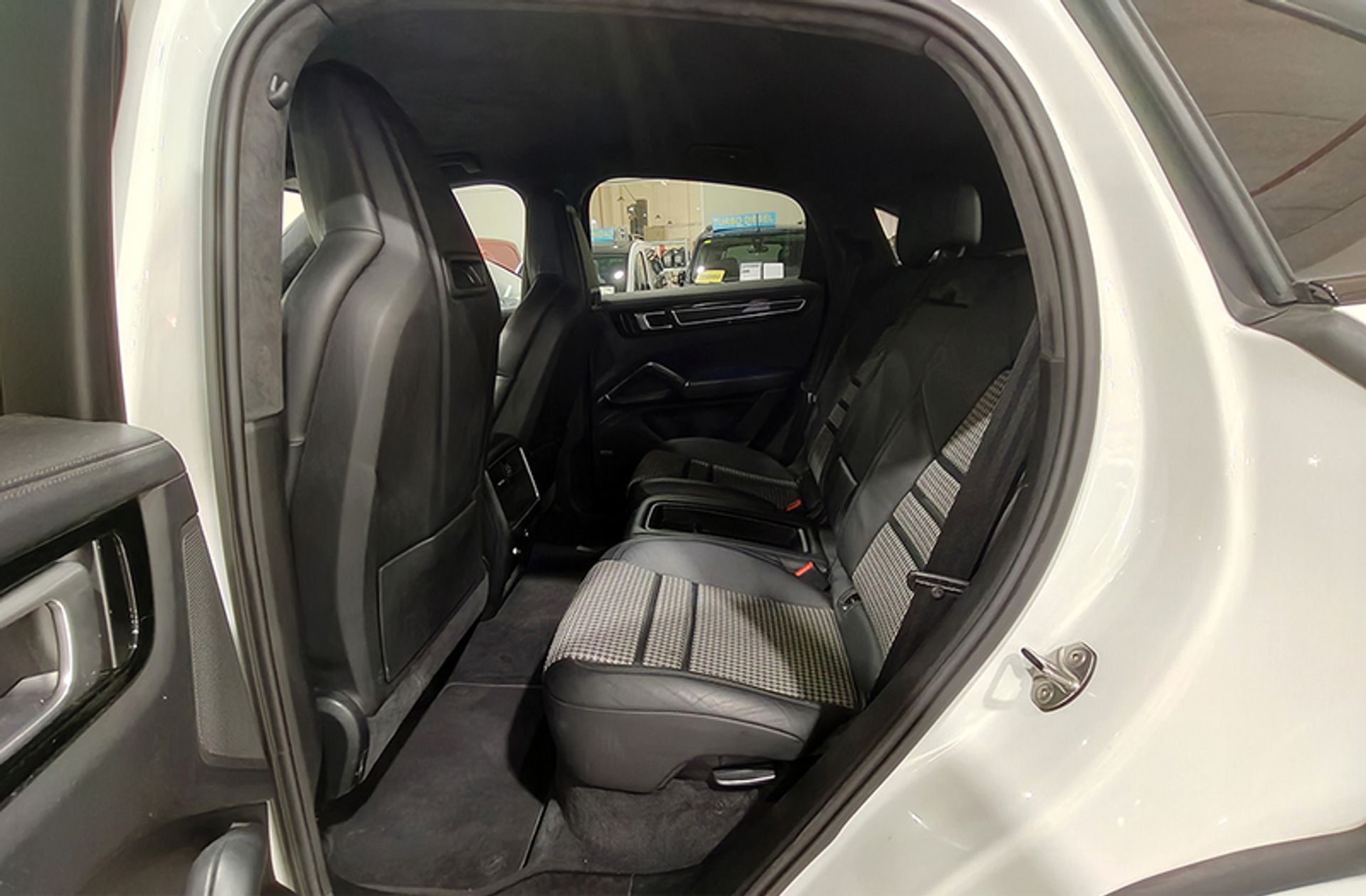 Porsche Cayenne S 4x4 - foto 16