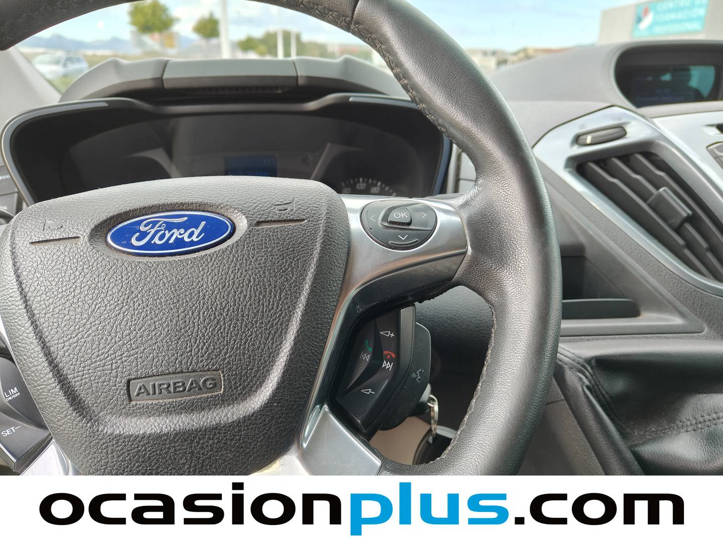 Foto Ford Tourneo Custom Ford Tourneo Custom 2.2 TDCI 300 Titanium L2 (155 CV) 8 PLAZAS