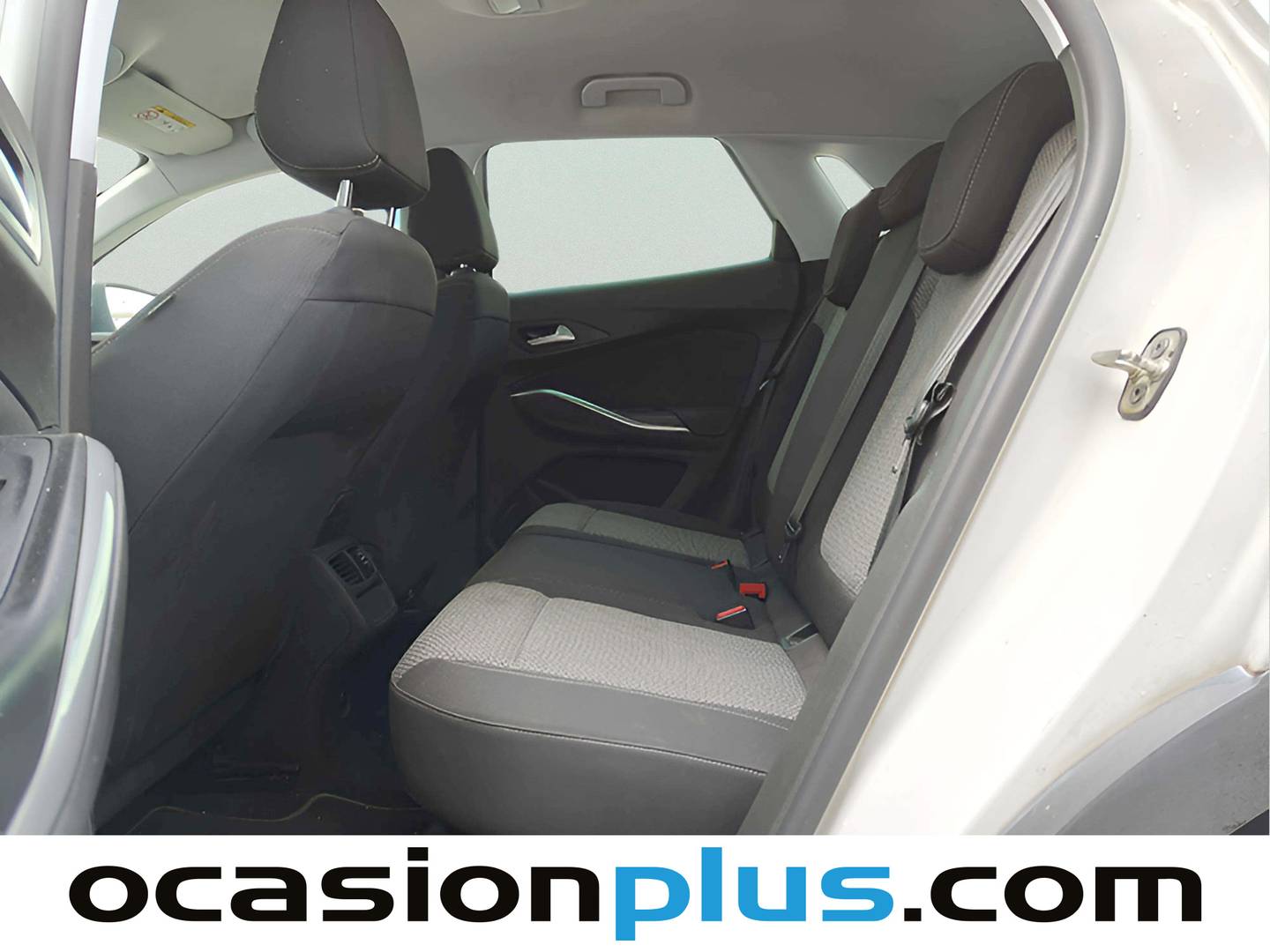 Foto asientos traseros Opel Grandland X Opel Grandland X 1.5 CDTi Design Line Auto (130 CV)