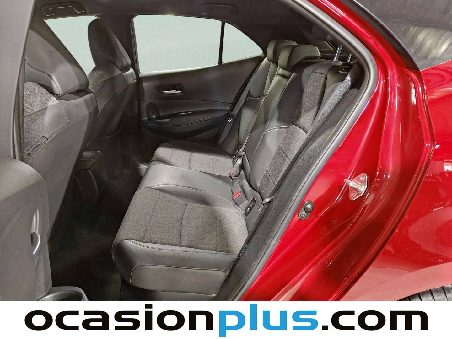 Foto asientos traseros Toyota Corolla Toyota Corolla 1.8 125H Style E-CVT (122 CV)