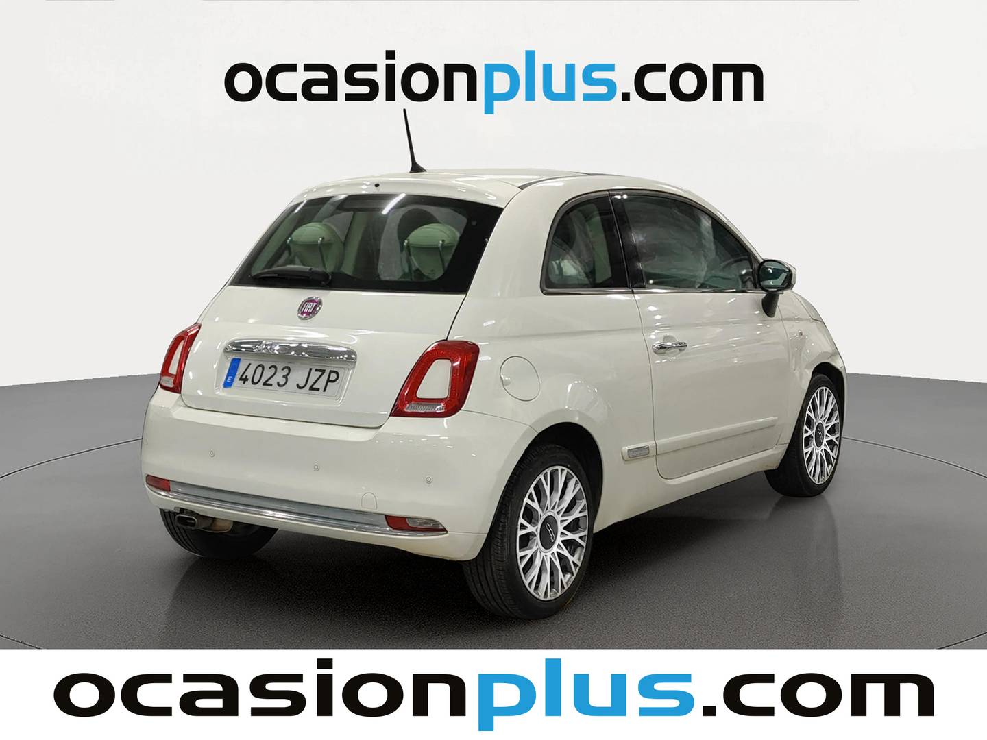Foto trasera Fiat 500 Fiat 500 1.2 8v Lounge (69 CV) derecha