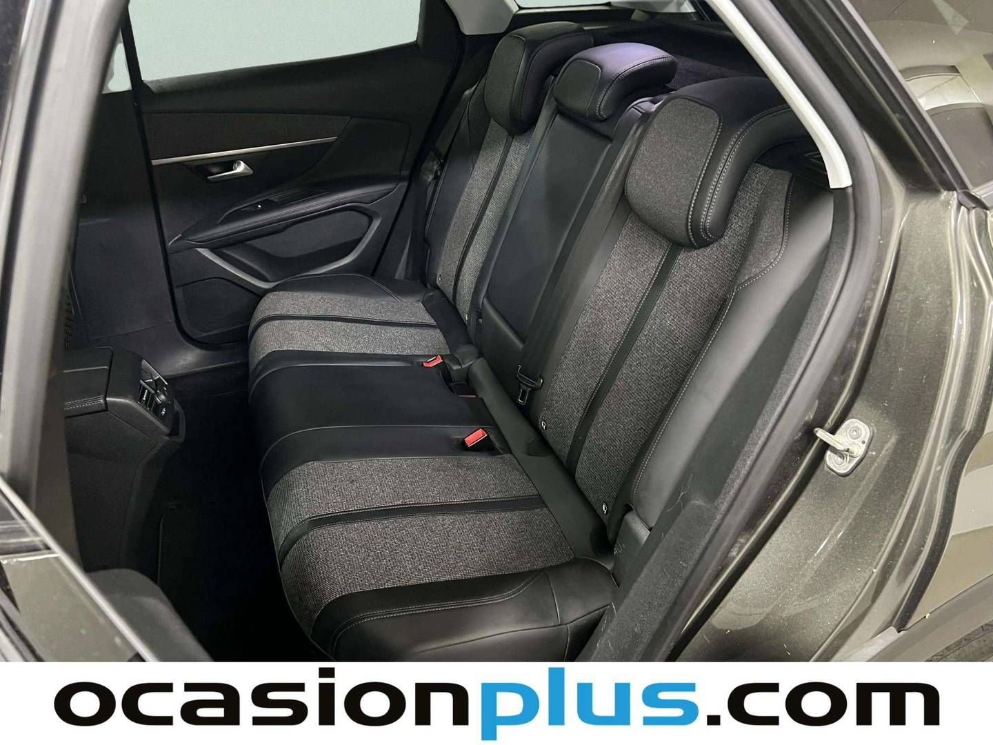 Foto Peugeot 3008 Peugeot 3008 PureTech 130 Allure (130 CV)