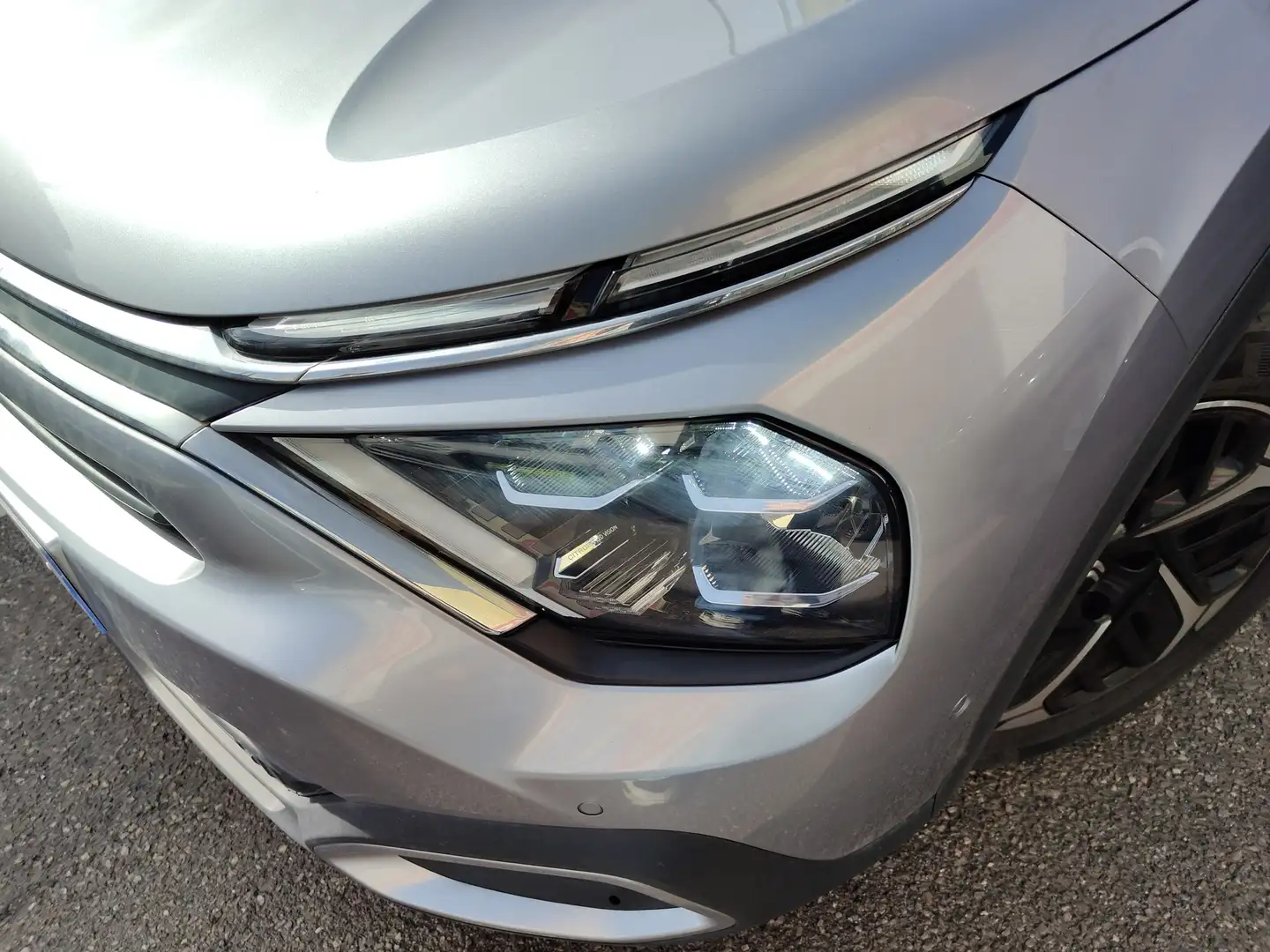 Foto Citroën C4 X Citroen C4 X 1.2 PureTech 130 S&S Shine EAT8 (131 CV)