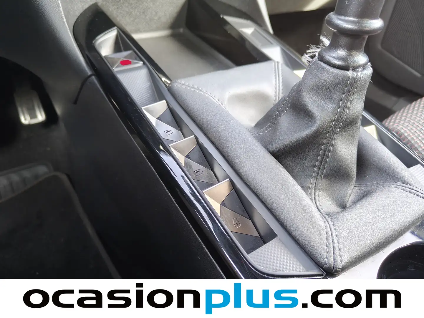 Foto DS DS 3 Crossback DS DS3 Crossback Performance Line BlueHDi (110 CV)