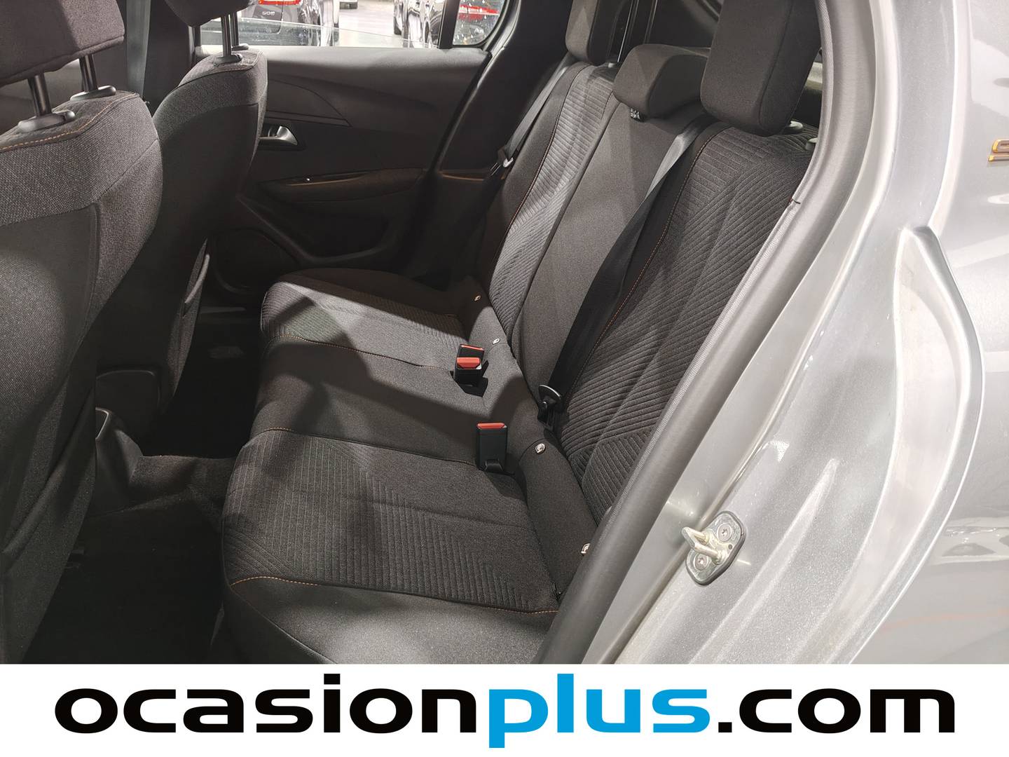 Foto asientos traseros Peugeot 208 Peugeot 208 Style Hybrid 110 eDCS6 (110 CV)