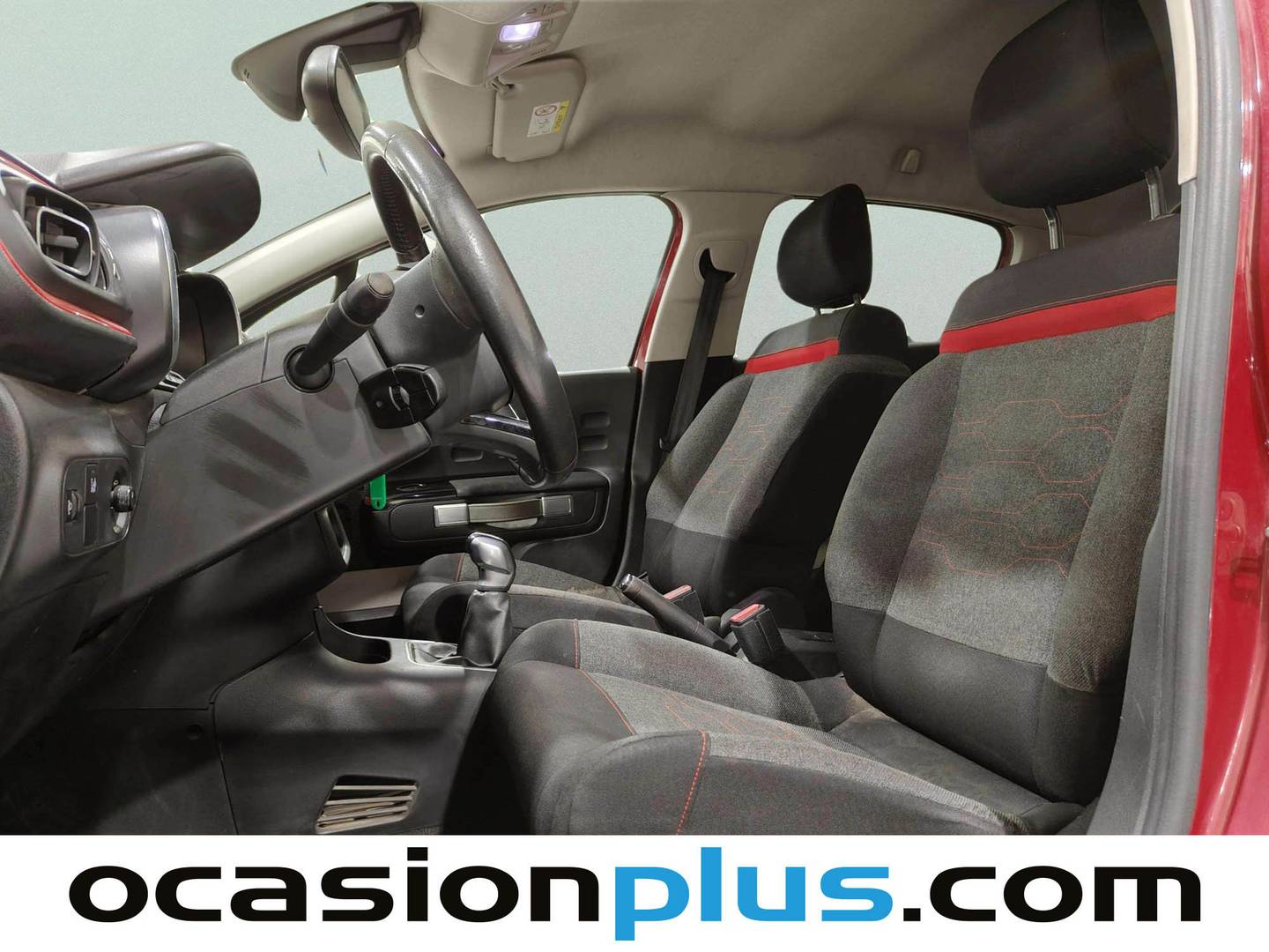 Foto asientos delanteros Citroën C3 Citroën C3 PureTech 82 Shine (82 CV)