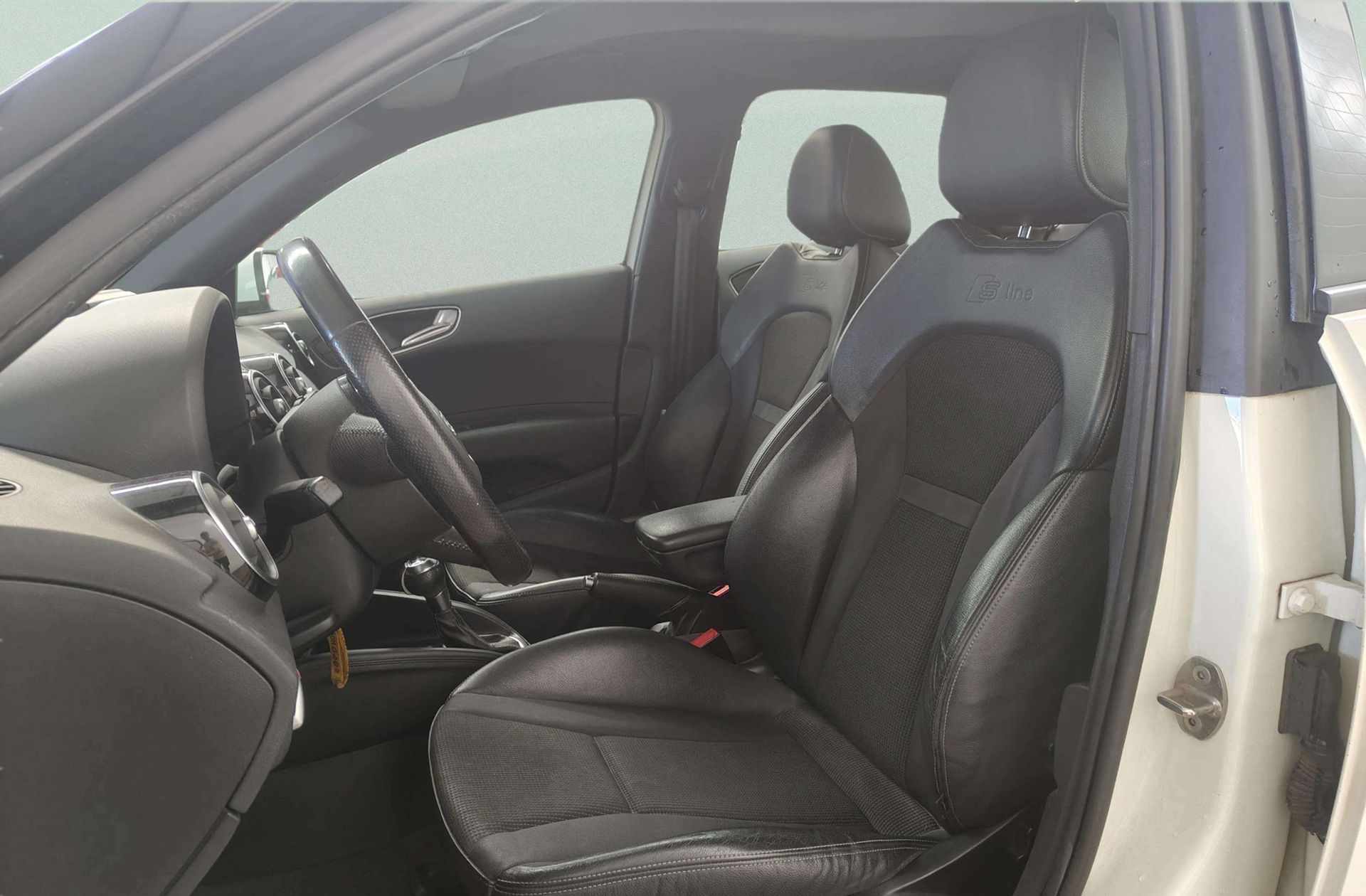 Audi A1 Sportback Ambition 1.6 TDI S tronic Pack S-Line - foto 9