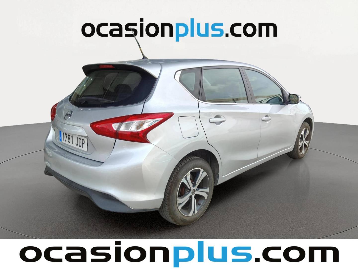 Foto trasera Nissan PULSAR Nissan Pulsar 1.2 DIG-T Acenta (115 CV) derecha