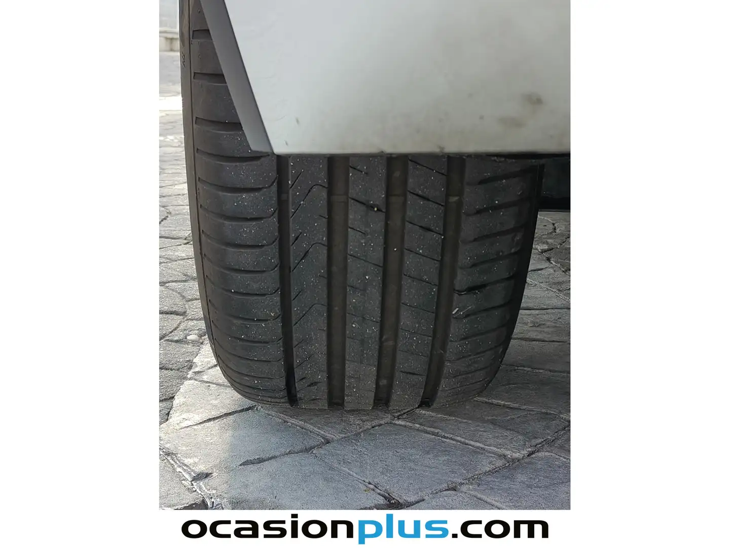 Foto Volkswagen Tiguan Volkswagen Tiguan R-Line 2.0 TDI (150 CV) DSG