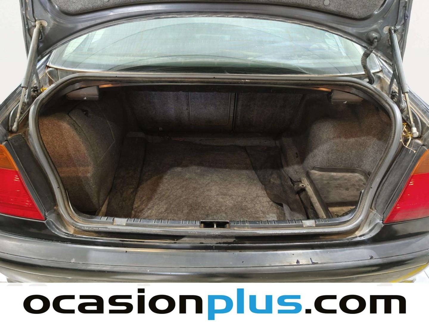 Fotos maletero BMW Serie 3 BMW Serie 3 320d (136 CV)