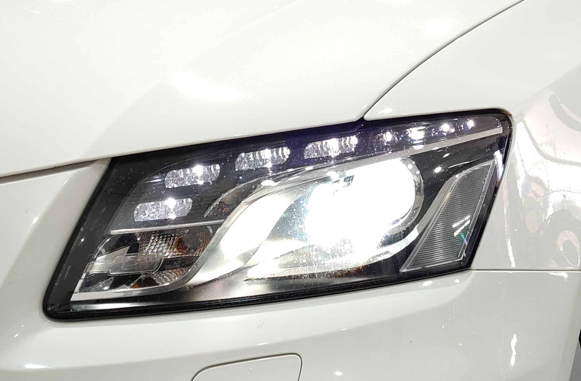 Audi Q5 2.0 TDI DPF - foto 11