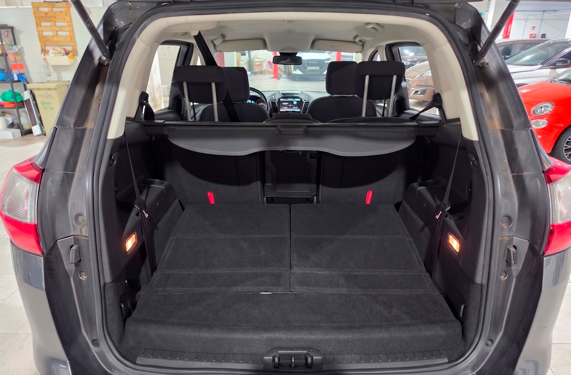 Ford Grand C-Max 1.0 EcoBoost Trend 7 plazas - foto 14