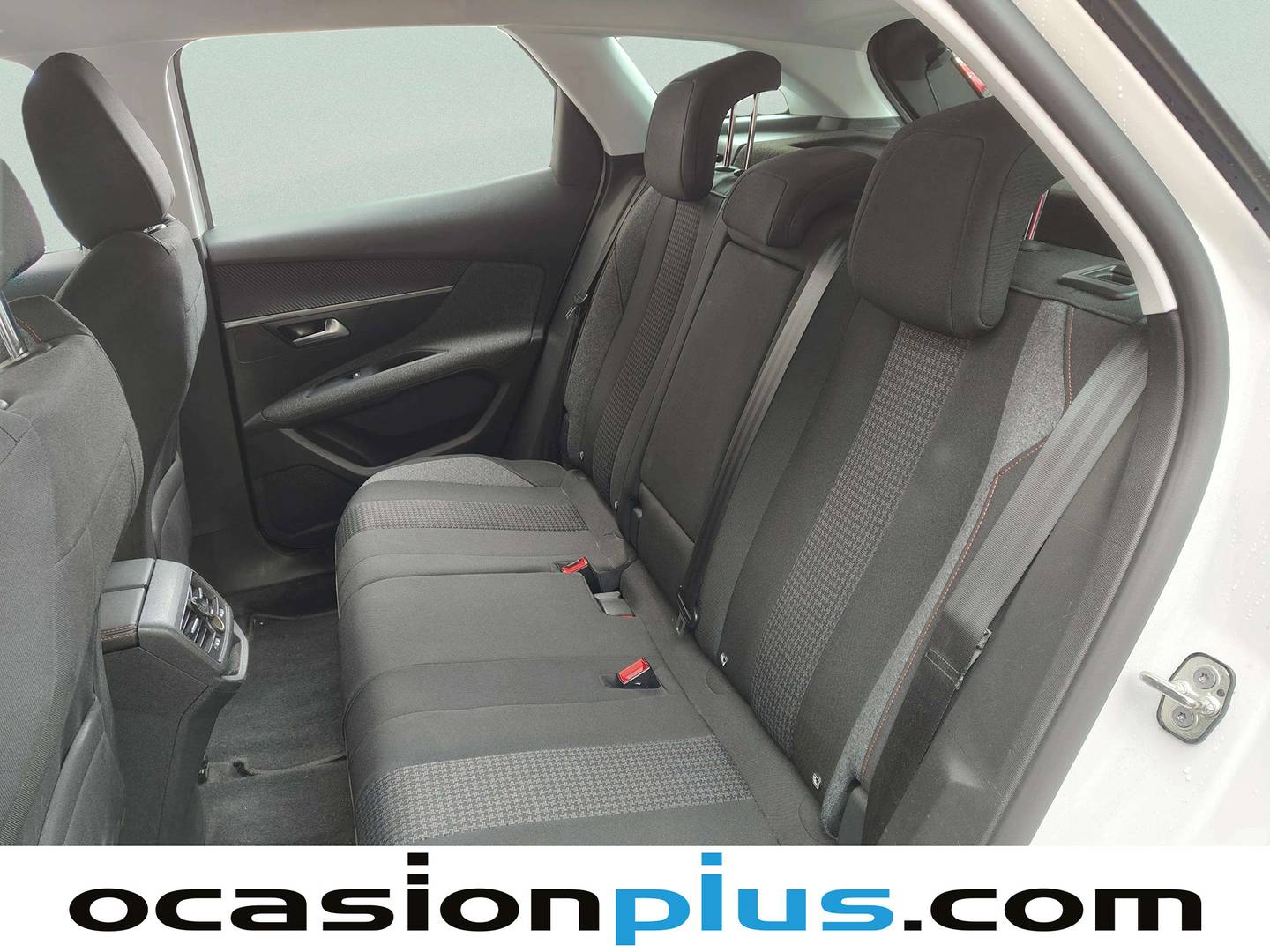 Foto asientos traseros Peugeot 3008 Peugeot 3008 PureTech 130 S&S Active (130 CV)