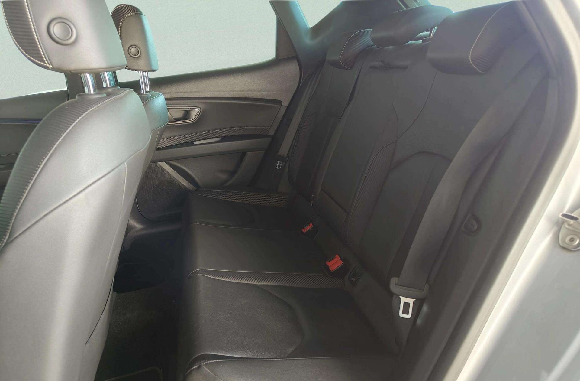 SEAT León 2.0 TSI Cupra DSG - foto 16