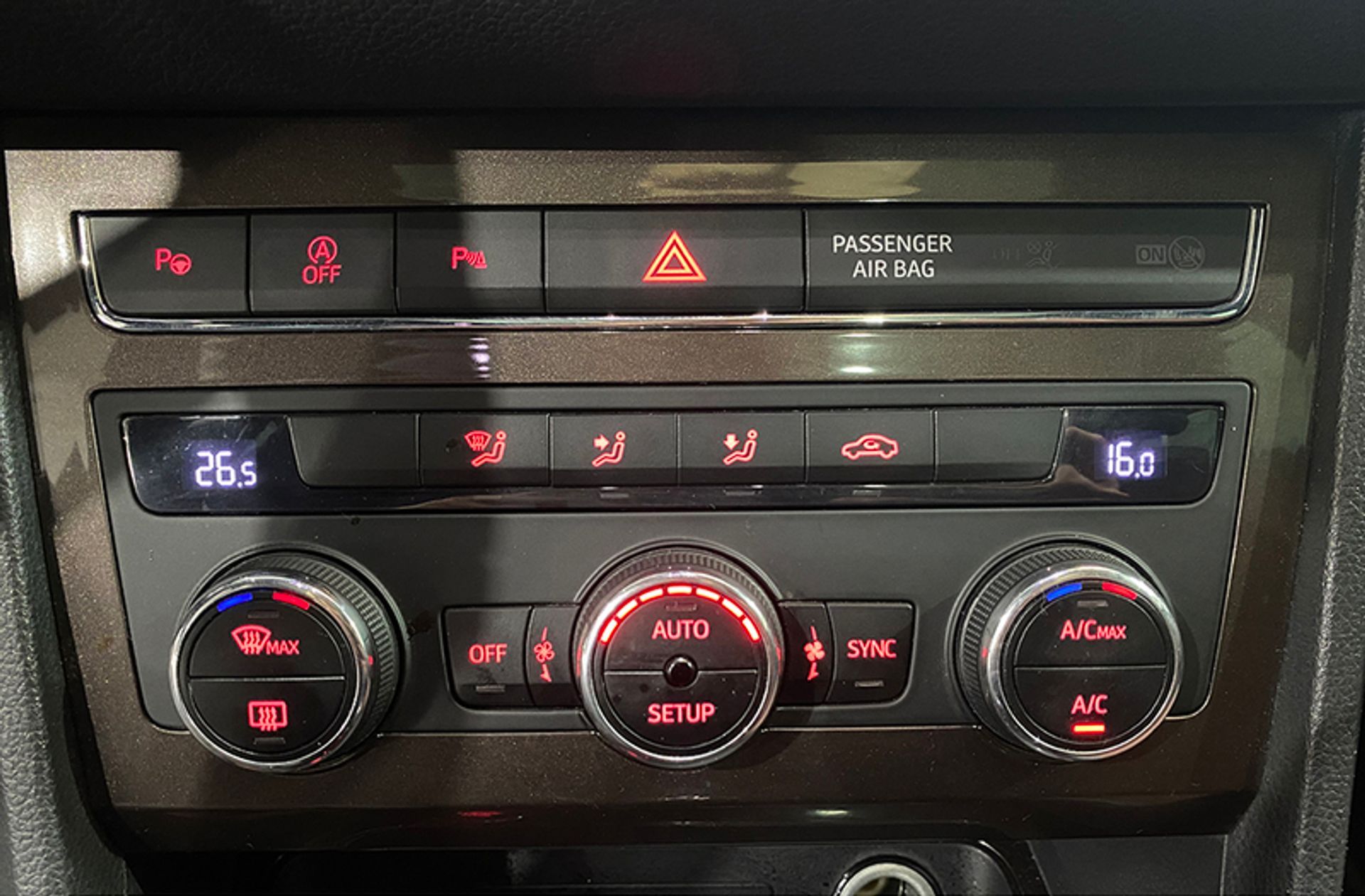SEAT Ateca 2.0 TDI Xcellence 4Drive DSG - foto 38
