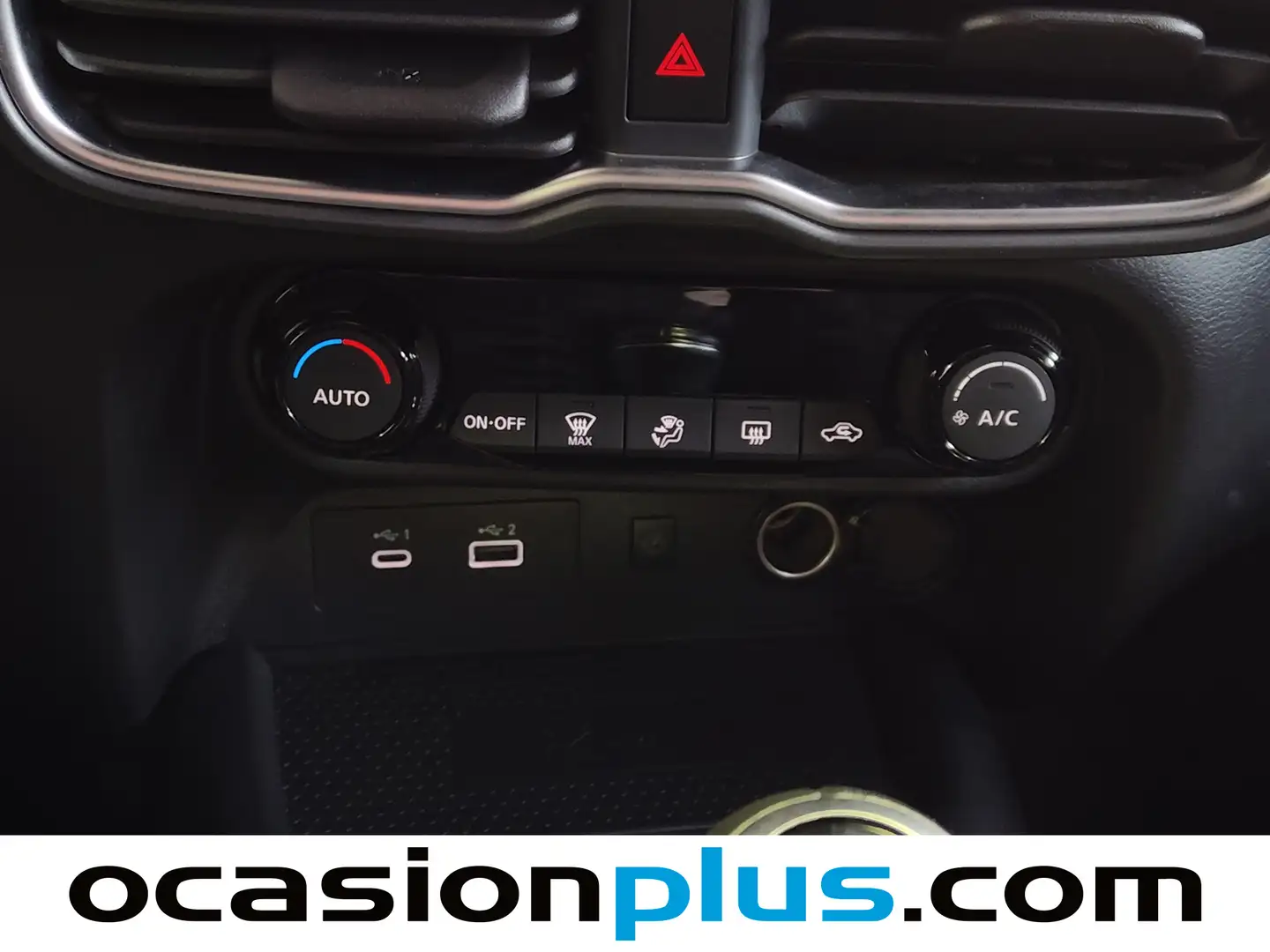 Foto Nissan JUKE Nissan Juke DIG-T N-Connecta 4x2 (114 CV)