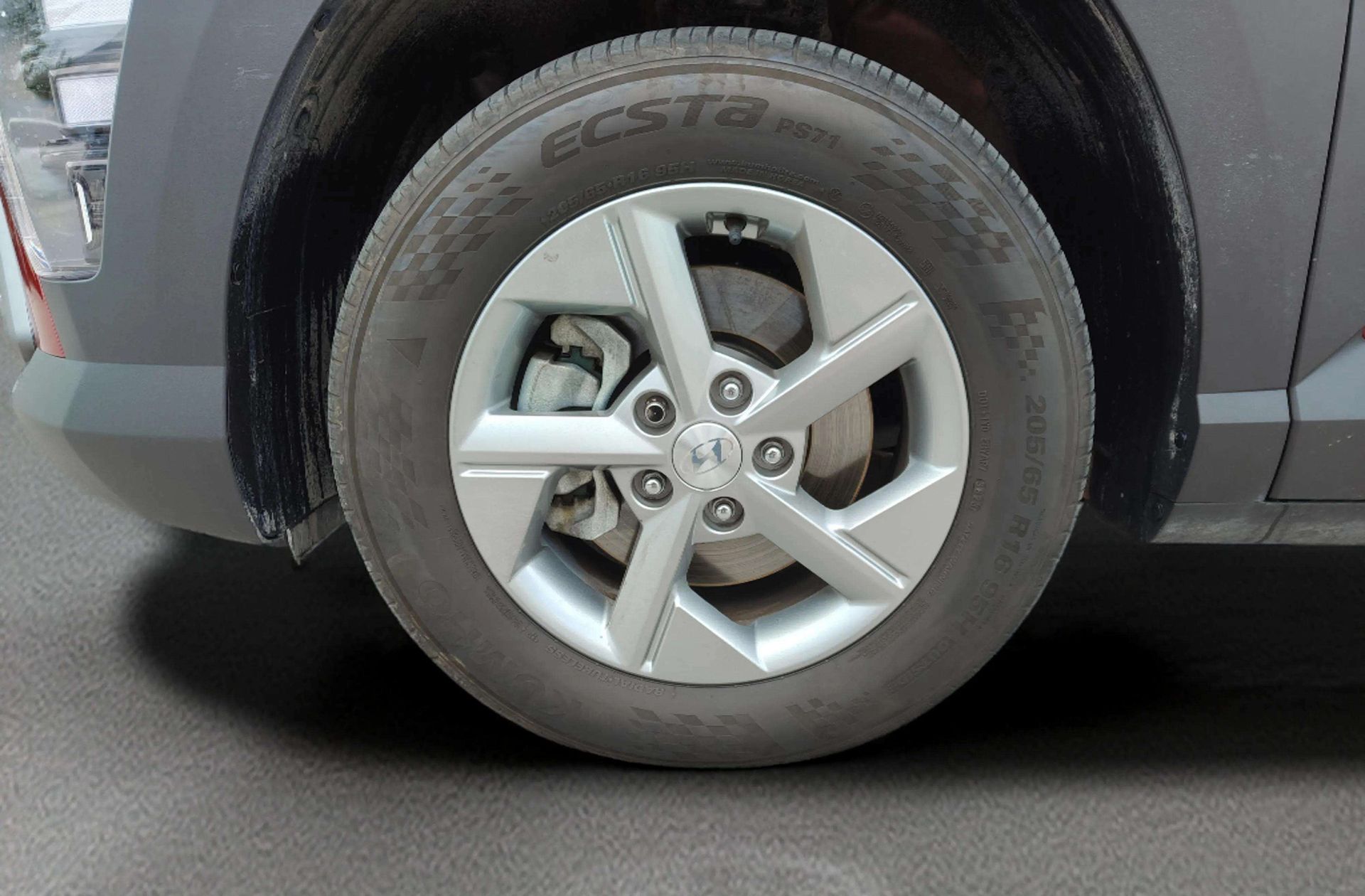 Hyundai Kona 1.6 GDI HEV Tecno 2C DCT - foto 31