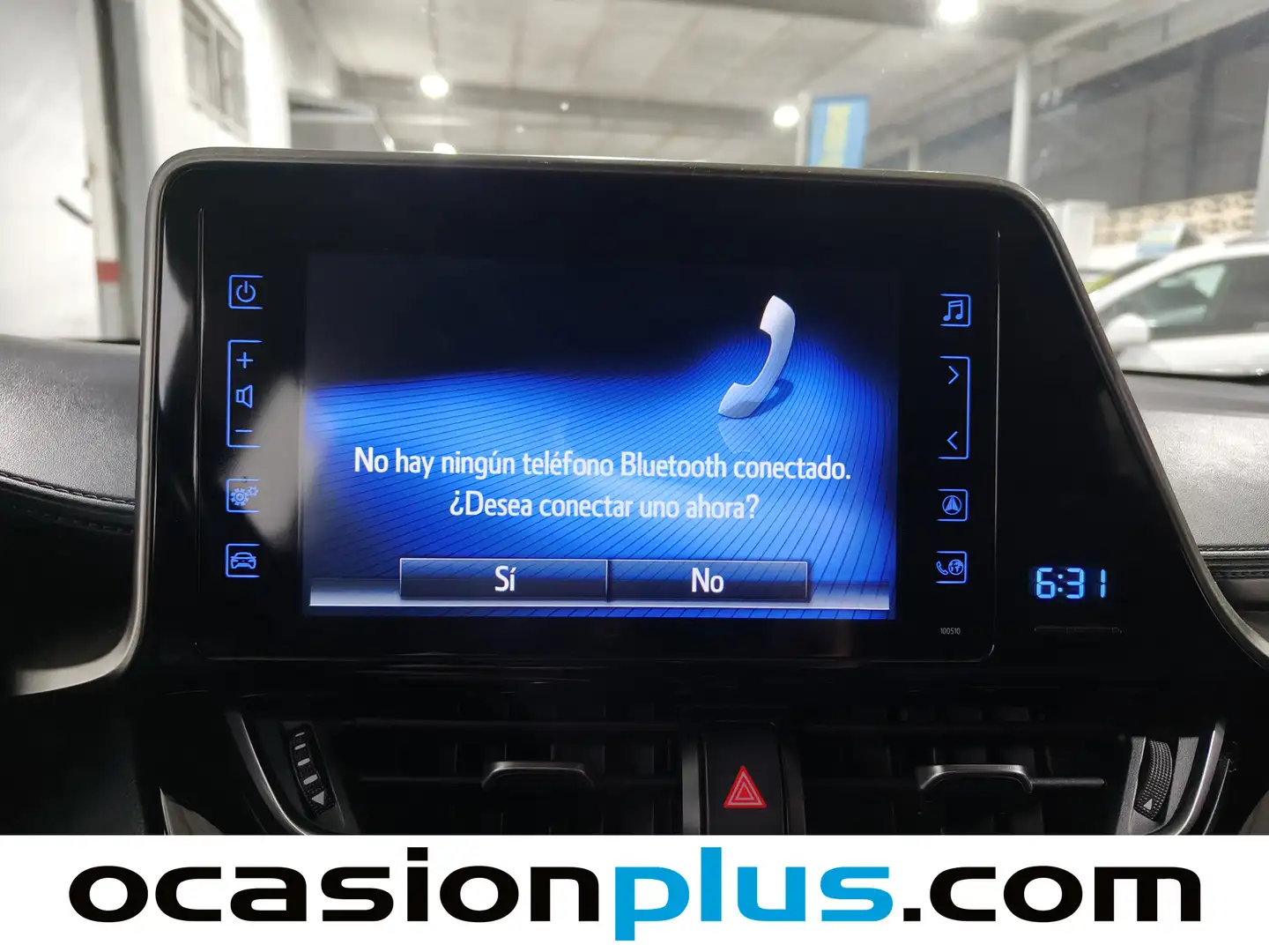 Foto Toyota C-HR Toyota C-HR 1.8 125H Advance (122 CV)