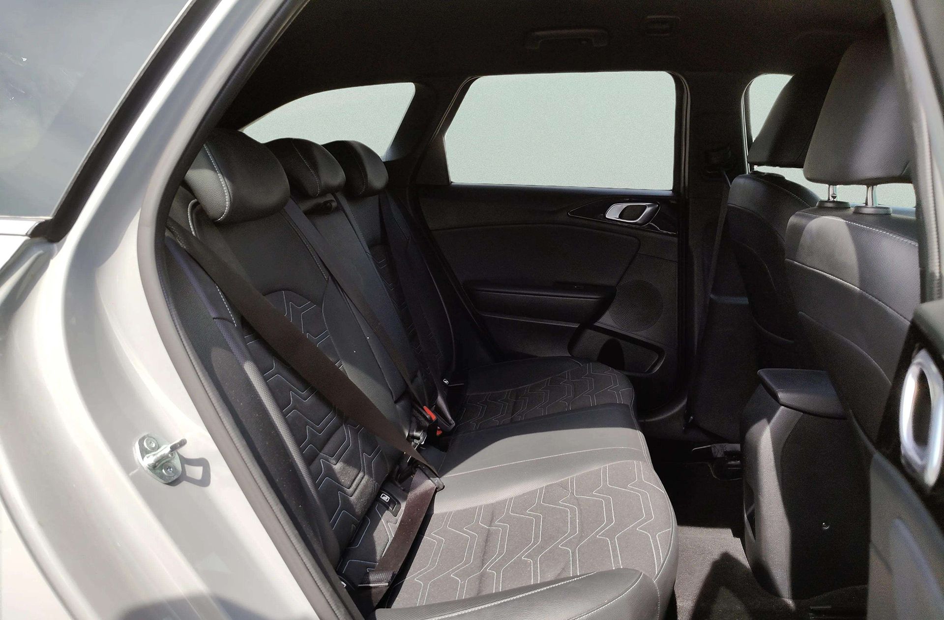 Kia Ceed 1.0 MHEV Style Edition DCT - foto 21