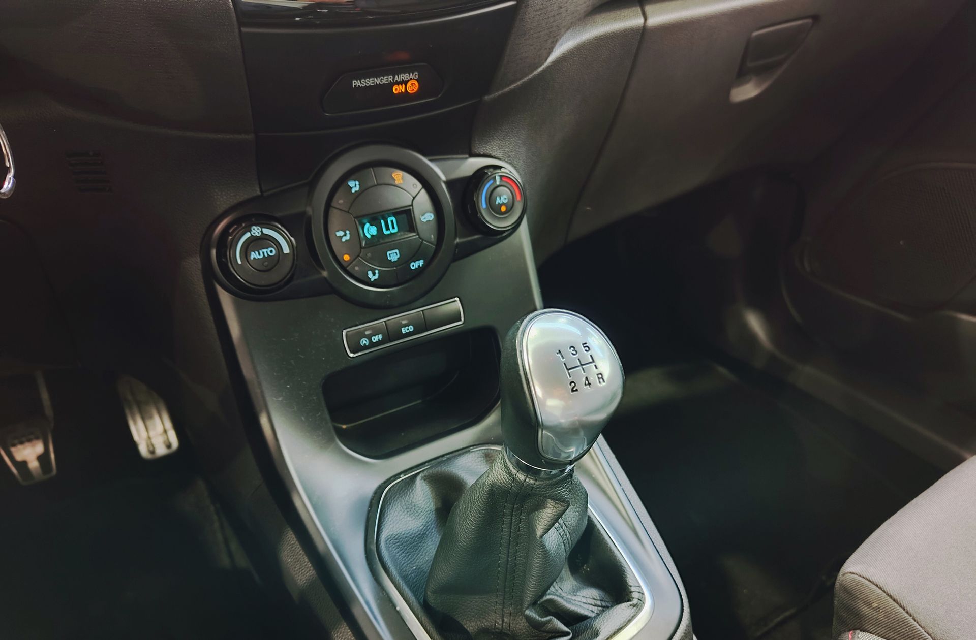 Ford Fiesta 1.0 EcoBoost ST-Line - foto 5