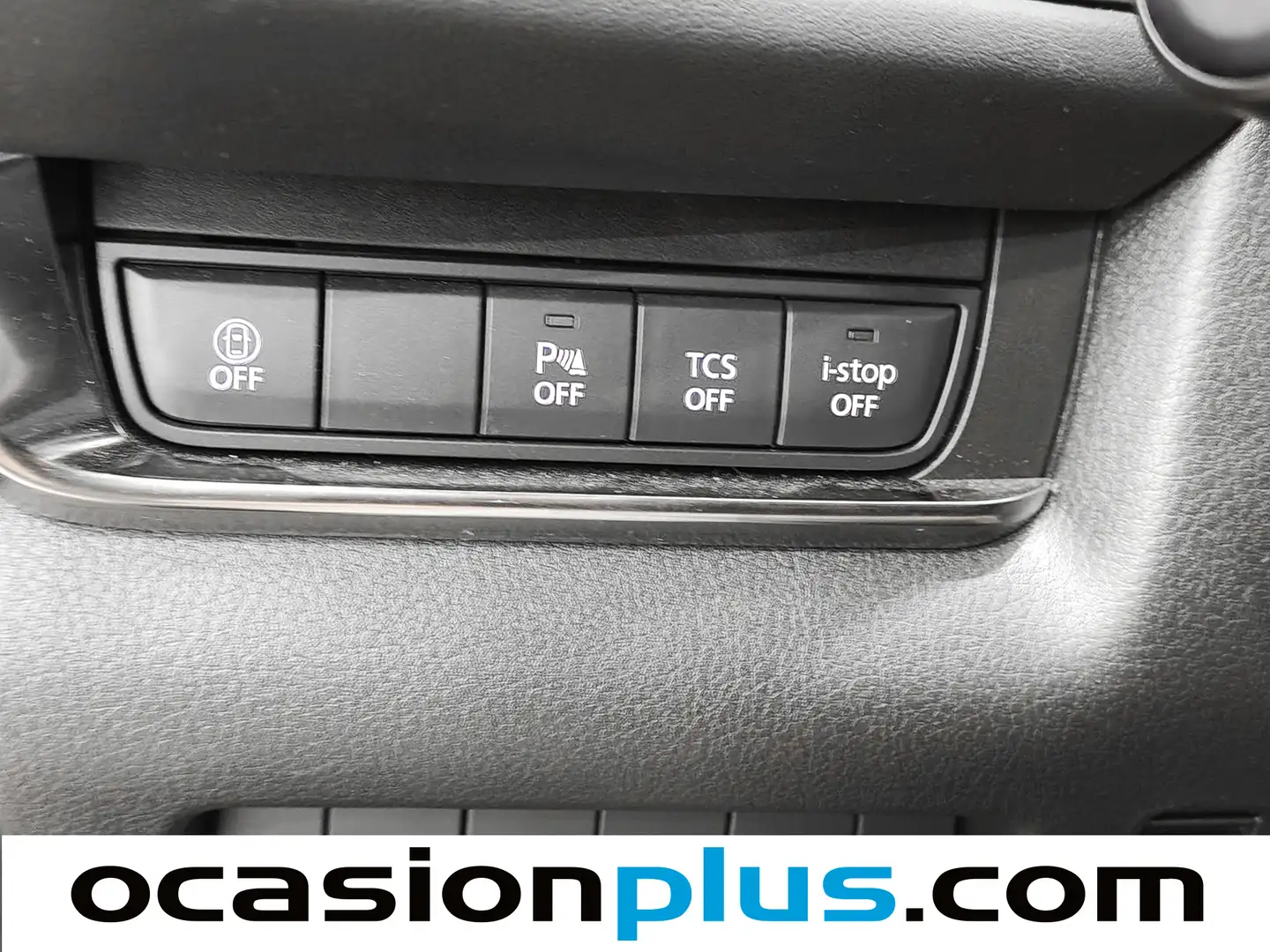 Foto Mazda CX-30 Mazda CX-30 e-SKYACTIV-X Homura 2WD AT (186 CV)