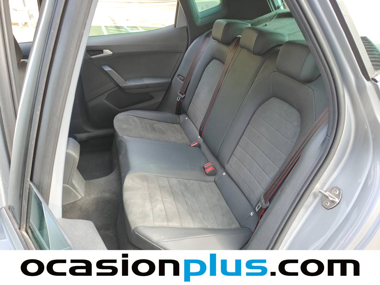 Foto Seat Arona SEAT Arona 1.0 TSI S&S FR XL  (115 CV)