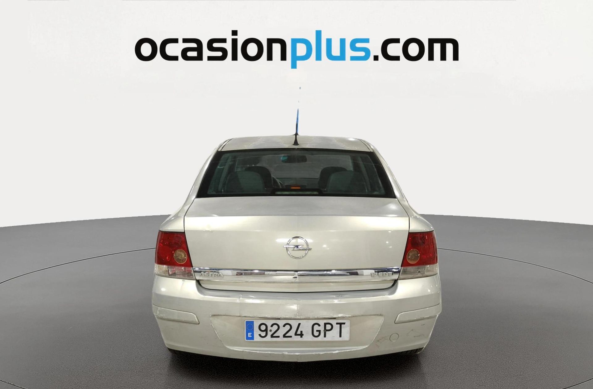 Opel Astra 1.7CDTi Edition - foto 10