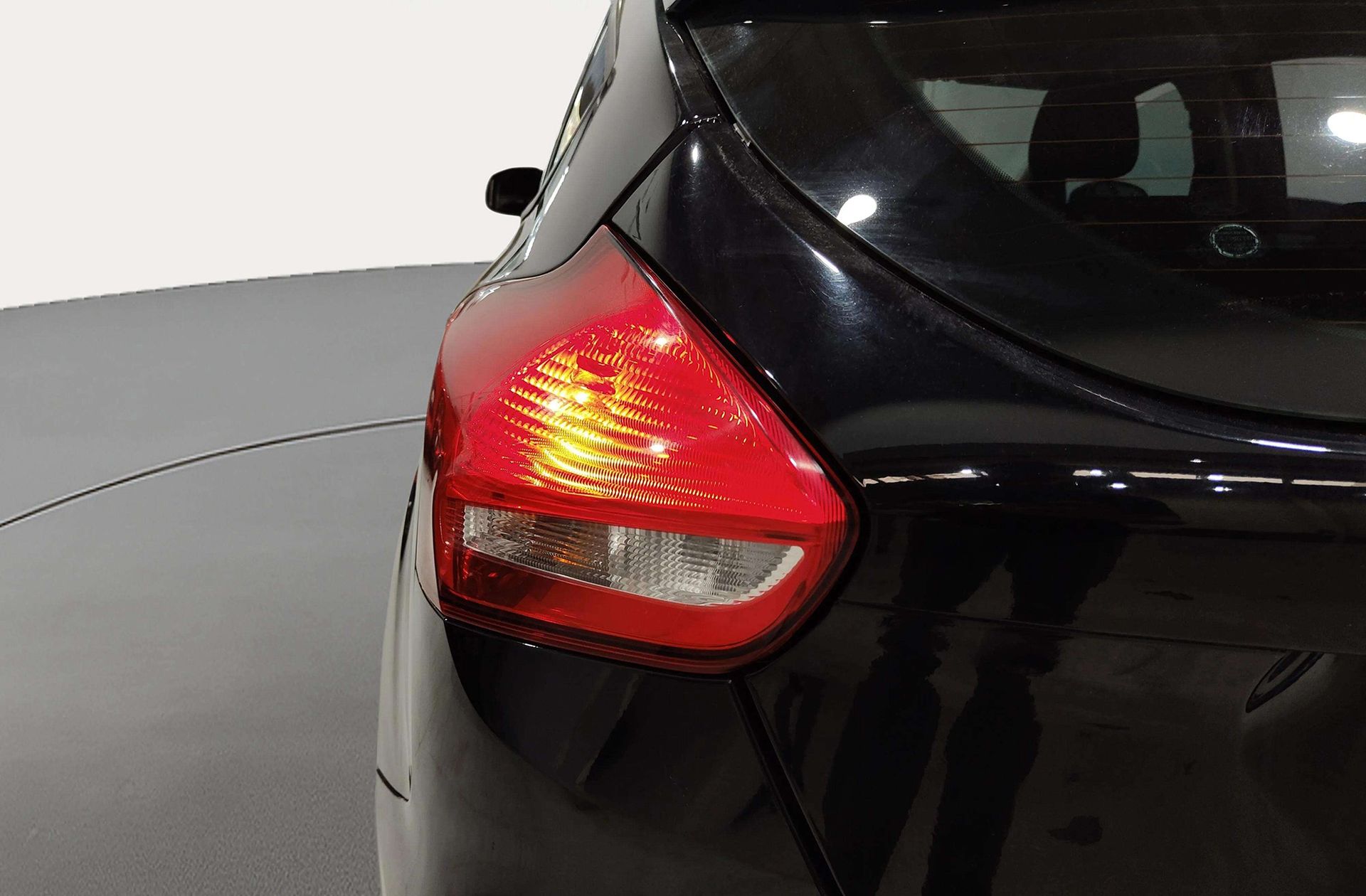 Ford Focus 1.5 TDCi Trend+ Powershift - foto 14