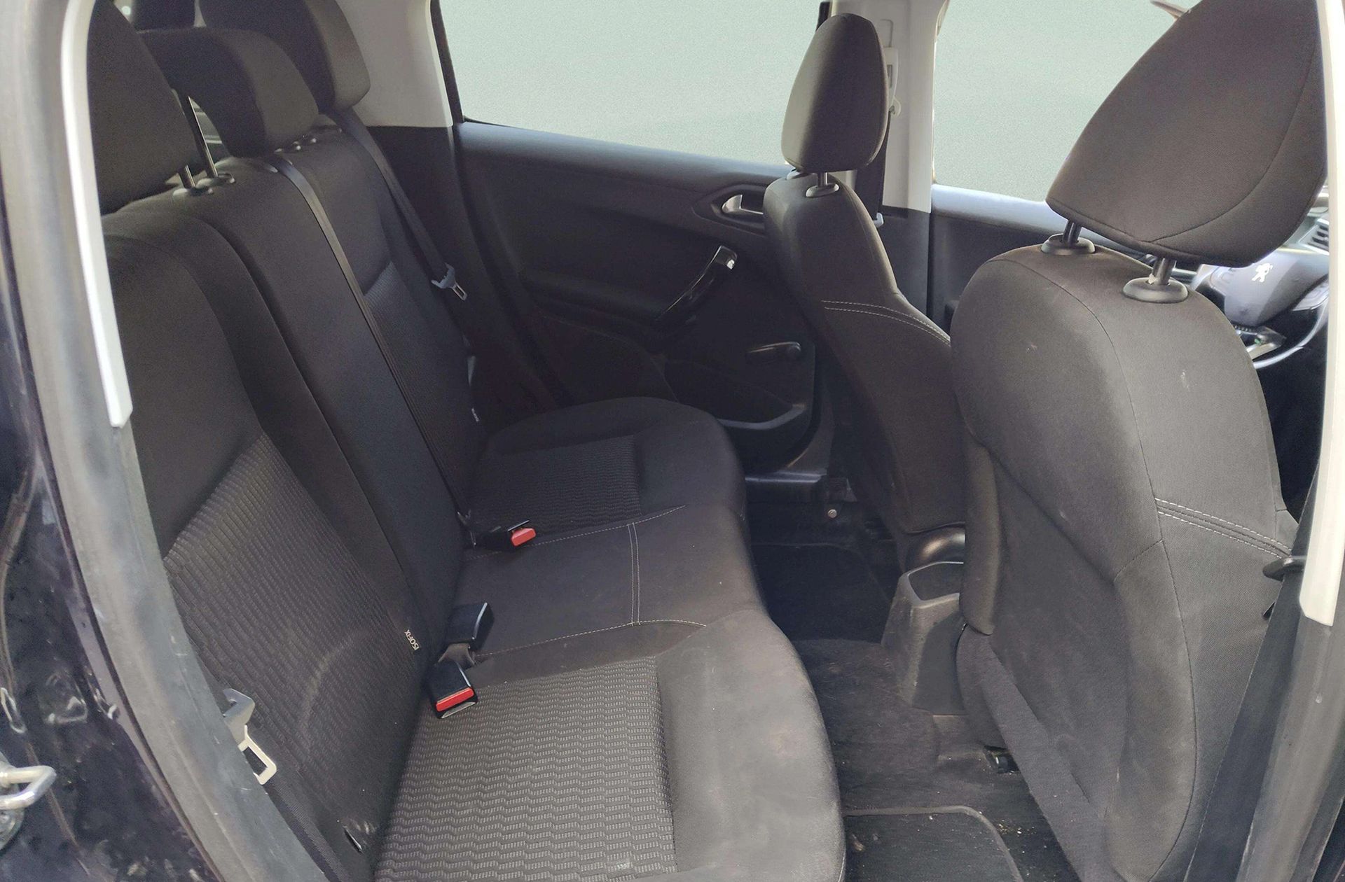 Peugeot 208 HDi 68 Style - foto 15