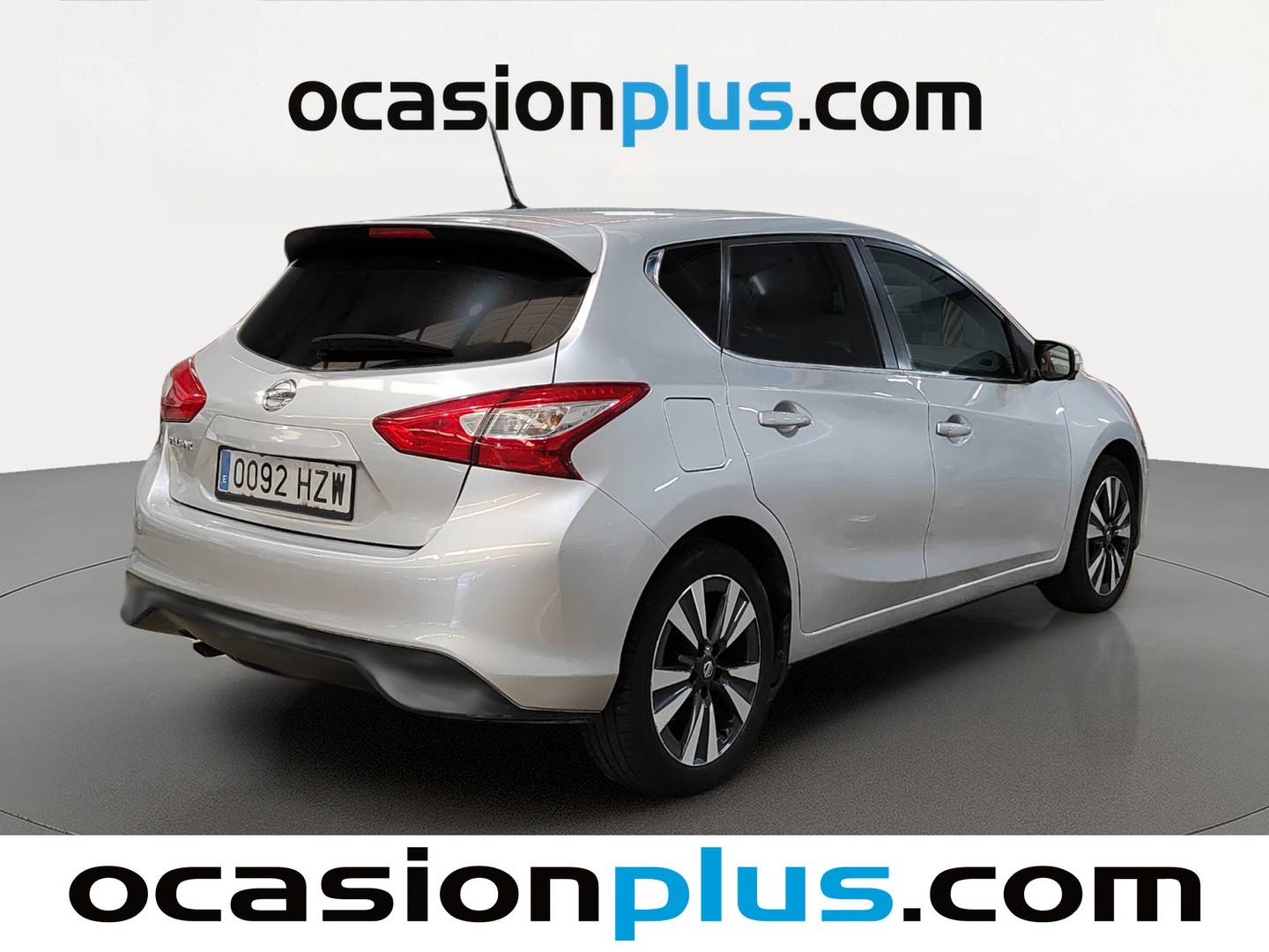 Foto trasera Nissan PULSAR Nissan Pulsar DIG-T 115 Tekna XTronic (115 CV) izquierda