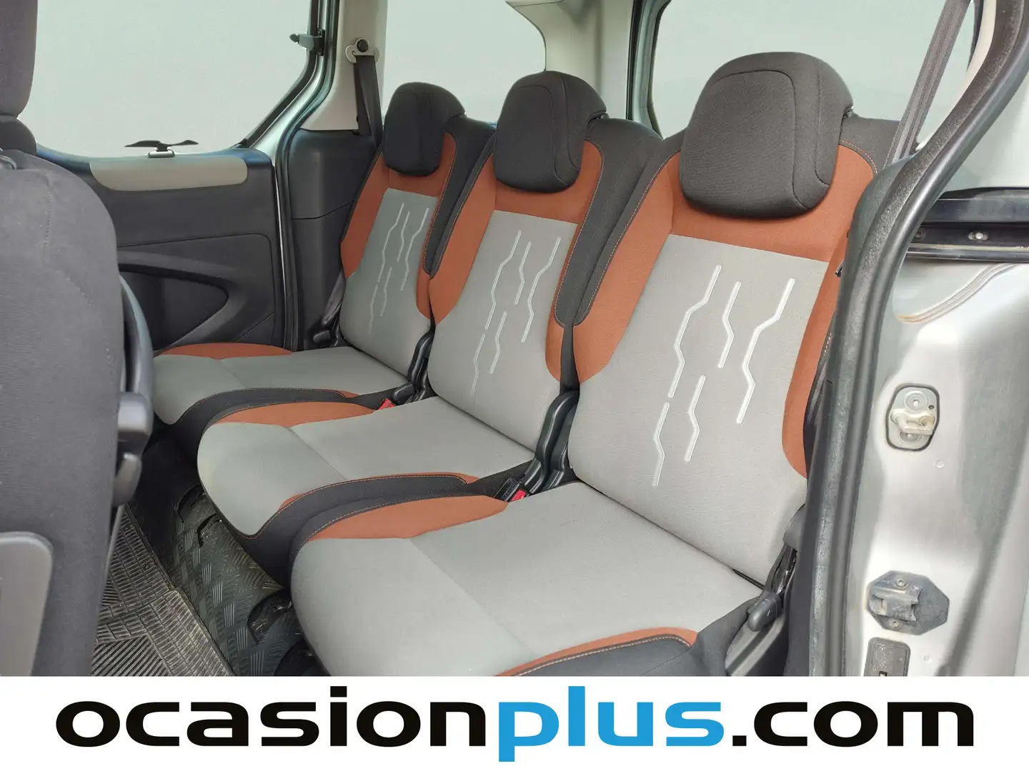 Foto Peugeot Partner Peugeot Partner Tepee 1.6 HDI Style (92 CV)