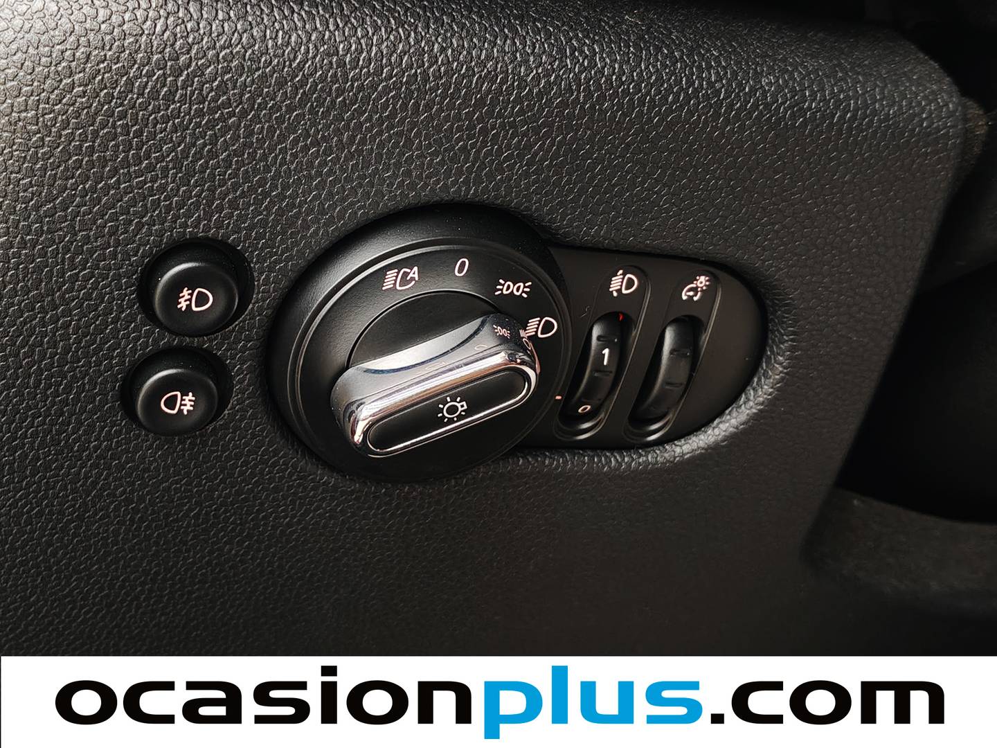Equipamiento del Mini MINI Mini MINI Cooper 5 Puertas One D (95 CV)