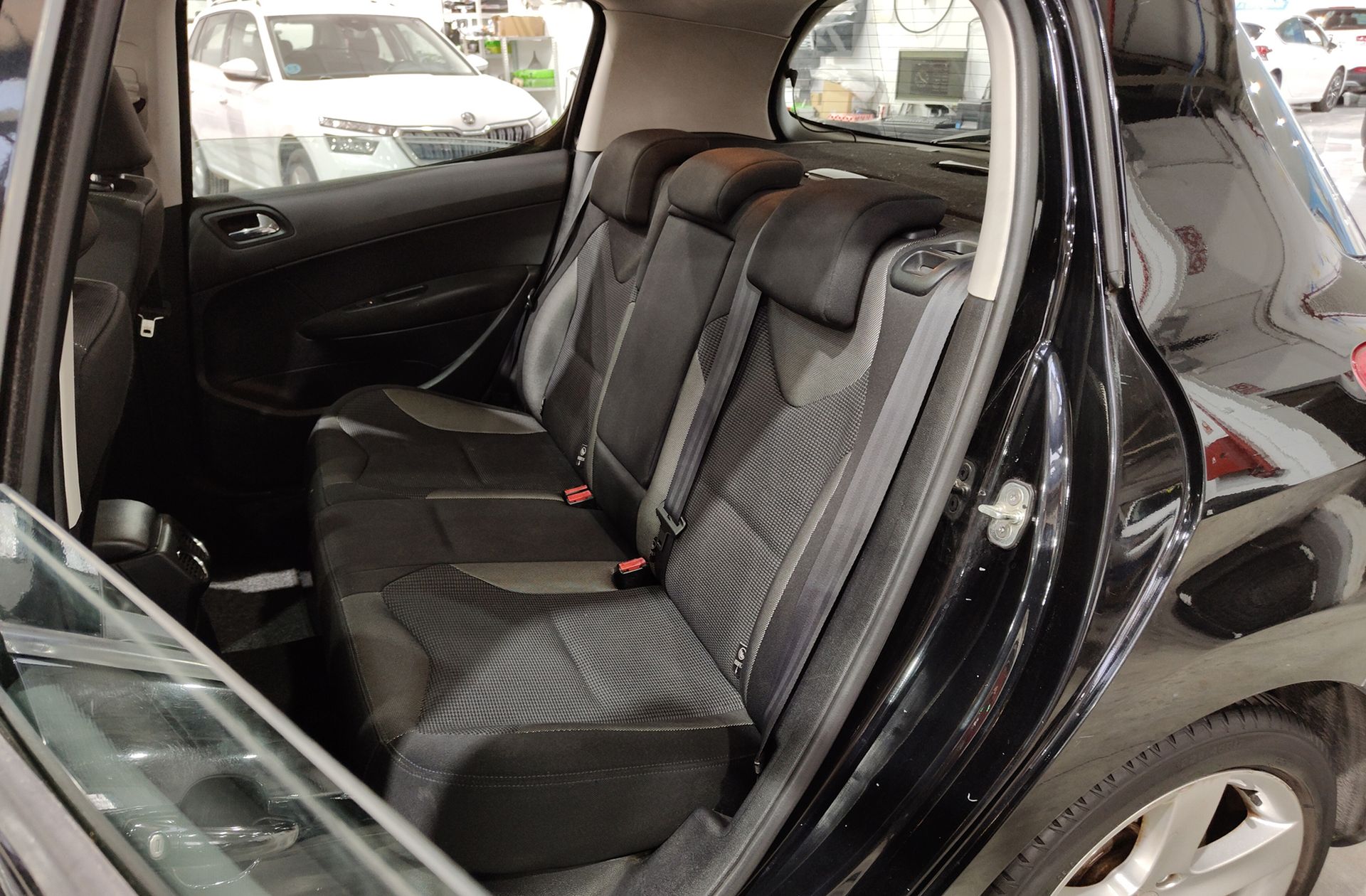 Peugeot 308 1.6 HDi FAP Premium - foto 11