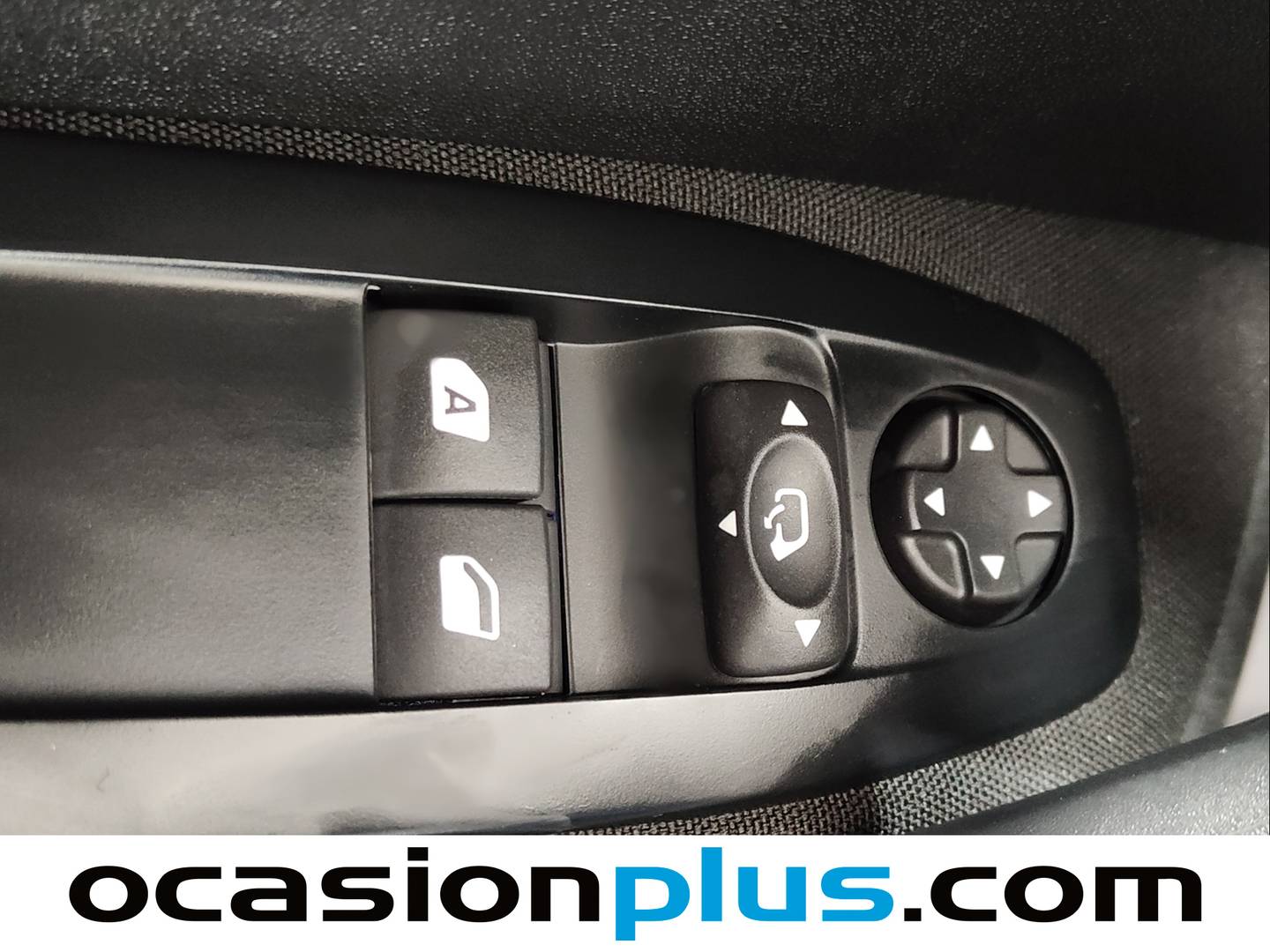 Peugeot 208 Peugeot 208 PureTech Signature  (82 CV) gasolina