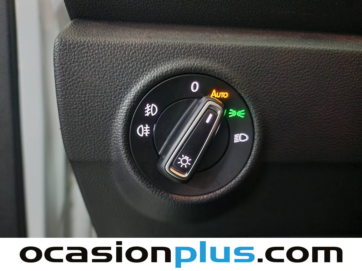 Foto Volkswagen T-Roc Volkswagen T-Roc Advance 1.0 TSI (115 CV)