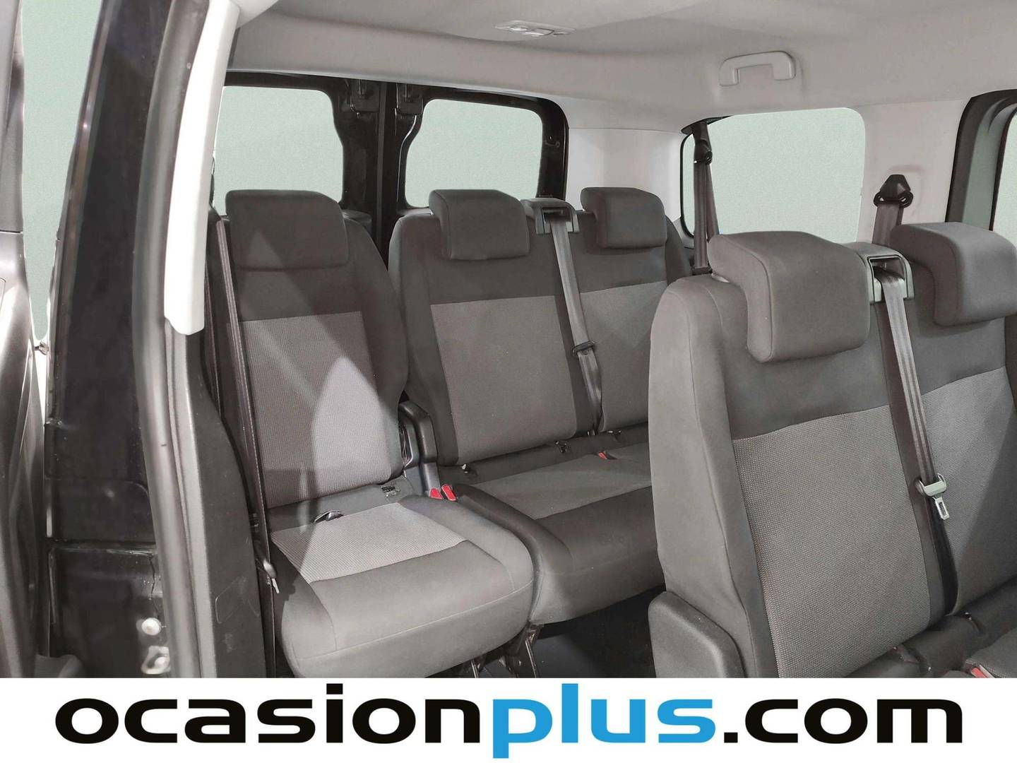 Extras y acabados del Toyota Proace Verso Toyota Proace Verso 2.0D VX Shuttle (145 CV)