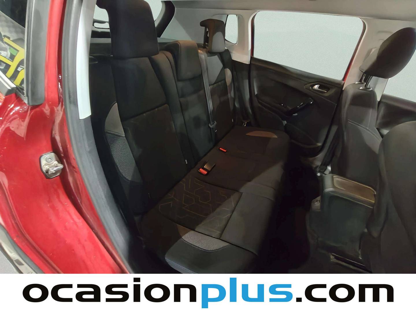 Foto Peugeot 2008 Peugeot 2008 PureTech Signature (82 CV)