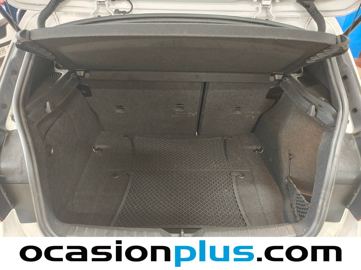 Fotos maletero BMW Serie 1 BMW Serie 1 118d (150 CV) Pack M
