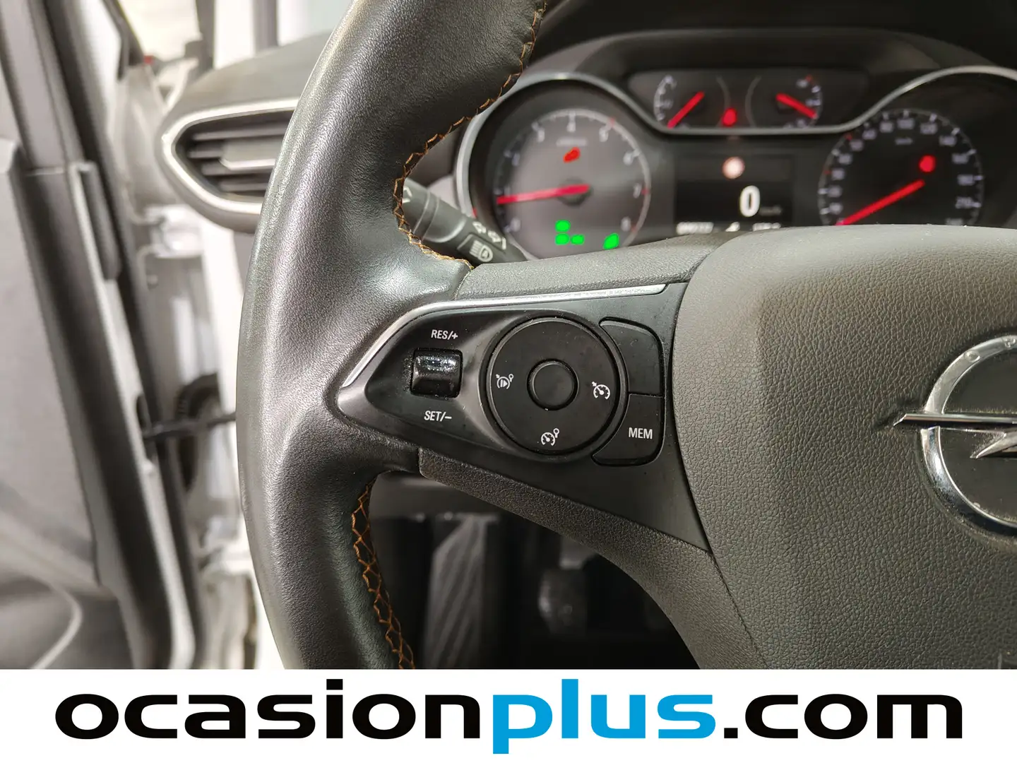 Foto Opel Crossland X Opel Crossland X 1.2 Innovation (130 CV)