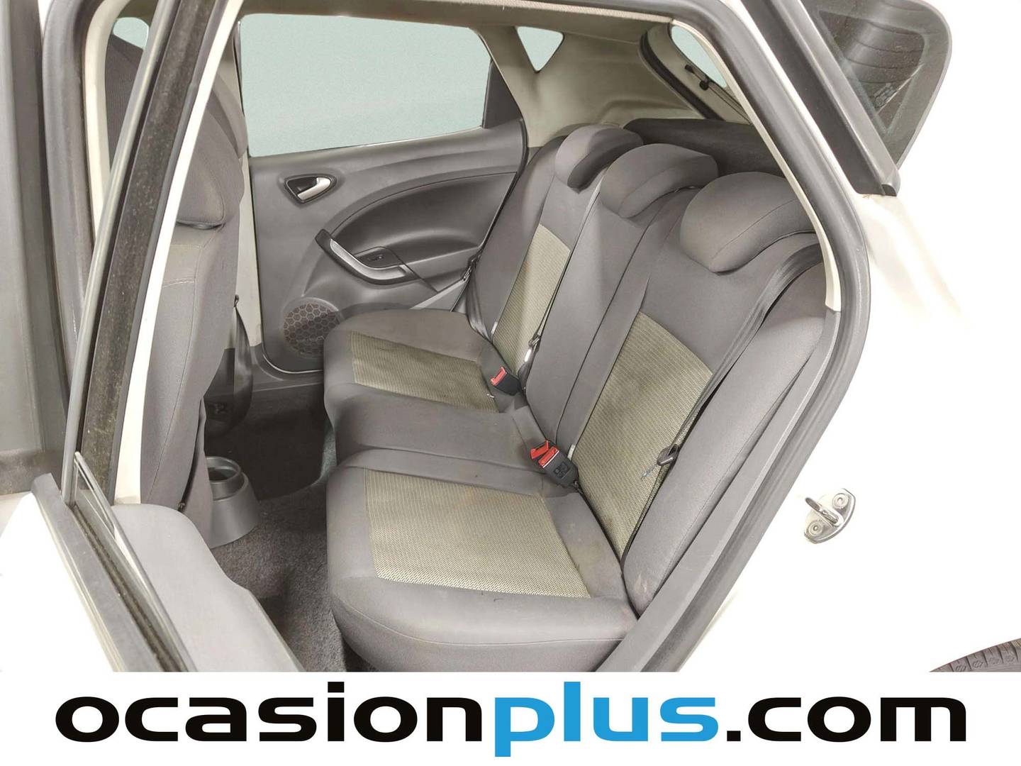 Foto asientos traseros Seat Ibiza Seat Ibiza 1.6 TDI DPF Style (90 CV)